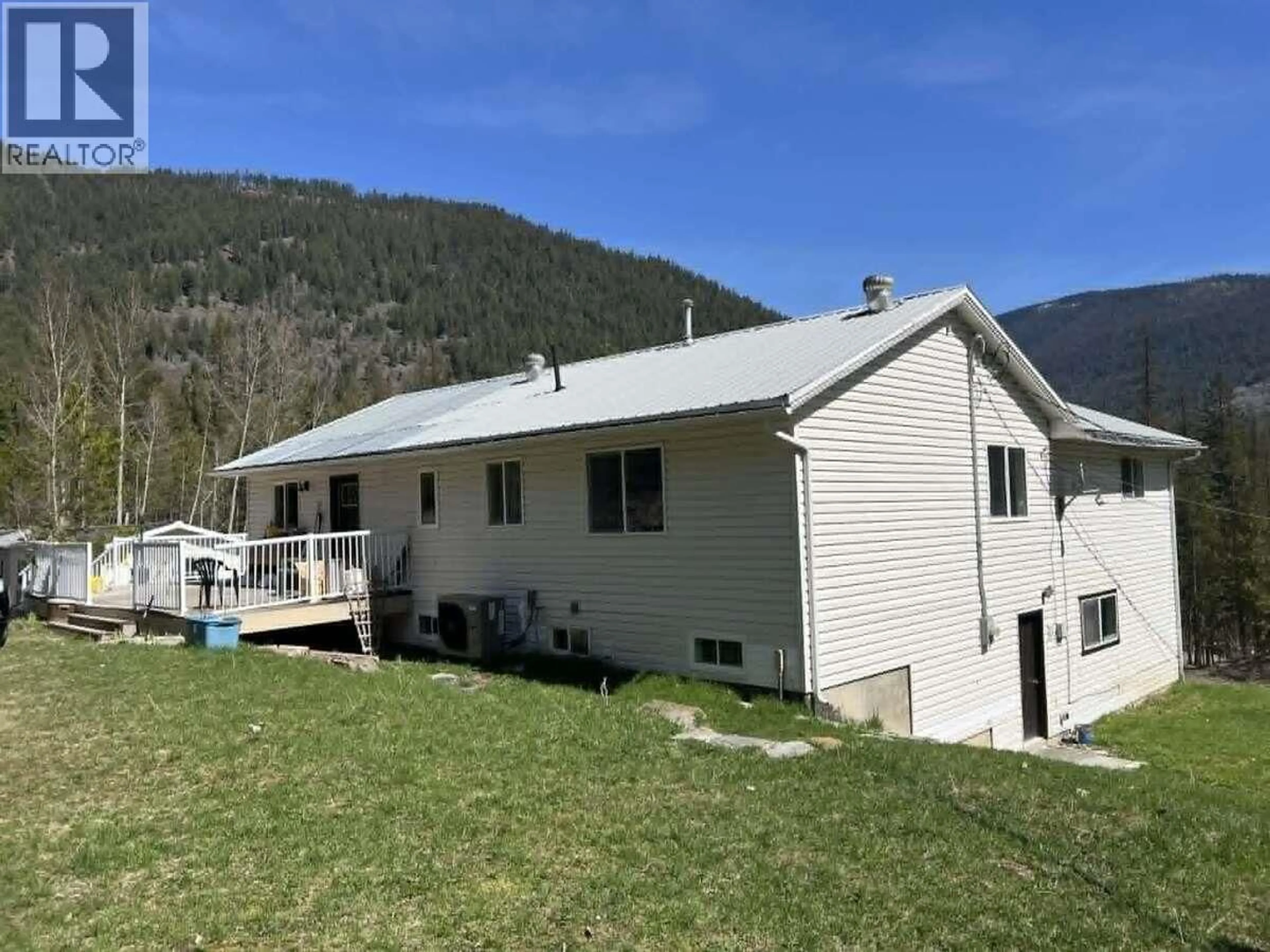 A pic from outside/outdoor area/front of a property/back of a property/a pic from drone, mountain view for 1325 LAKEVIEW ARROW CREEK ROAD, Creston British Columbia V0B1G9