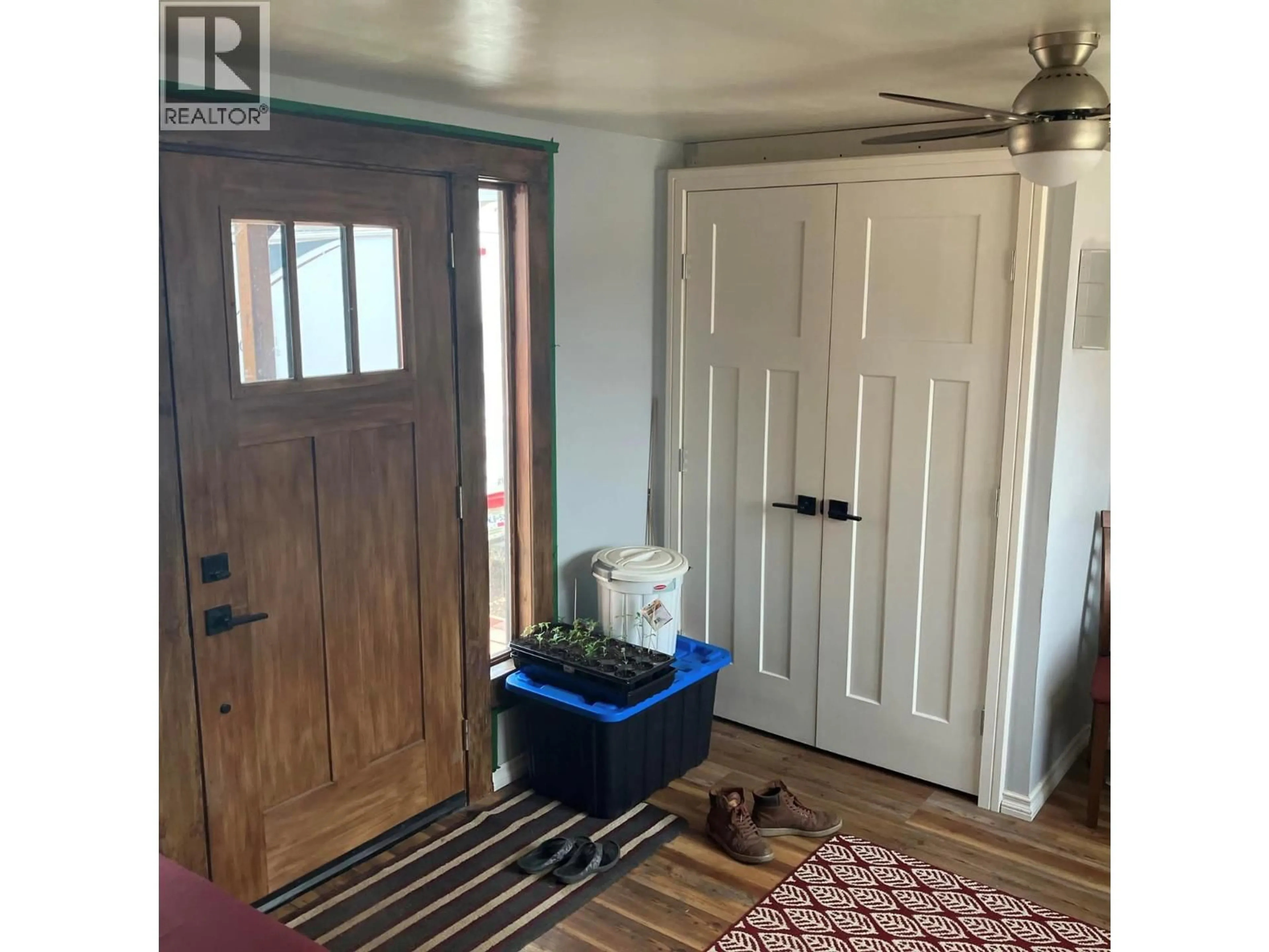 Indoor entryway for 1025 121 AVENUE, Dawson Creek British Columbia V1G3K5