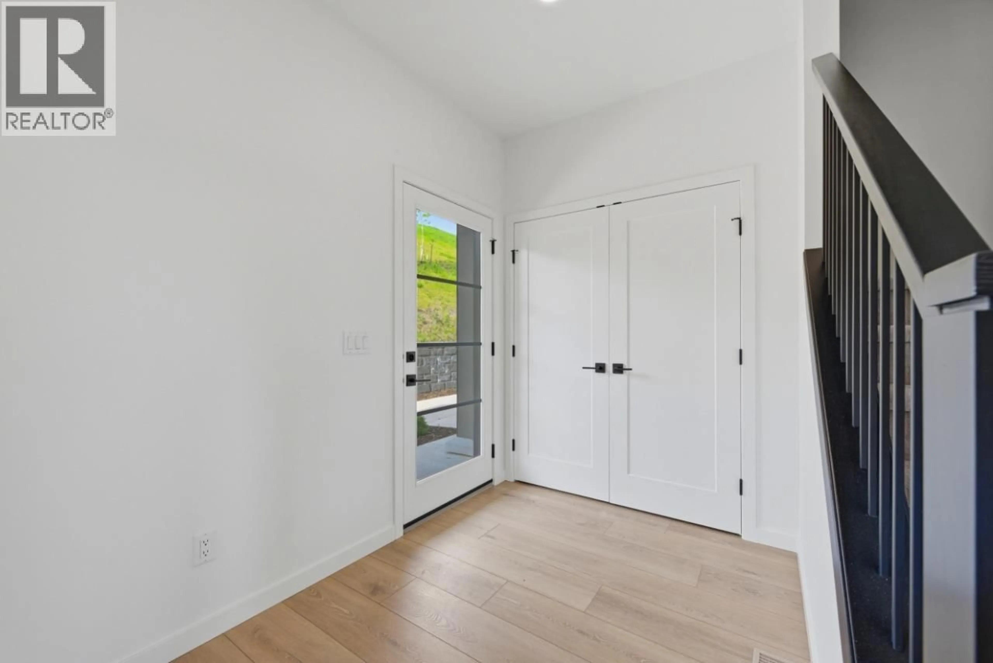 Indoor entryway for 6 - 7599 KLINGER ROAD, Vernon British Columbia V1H0B2