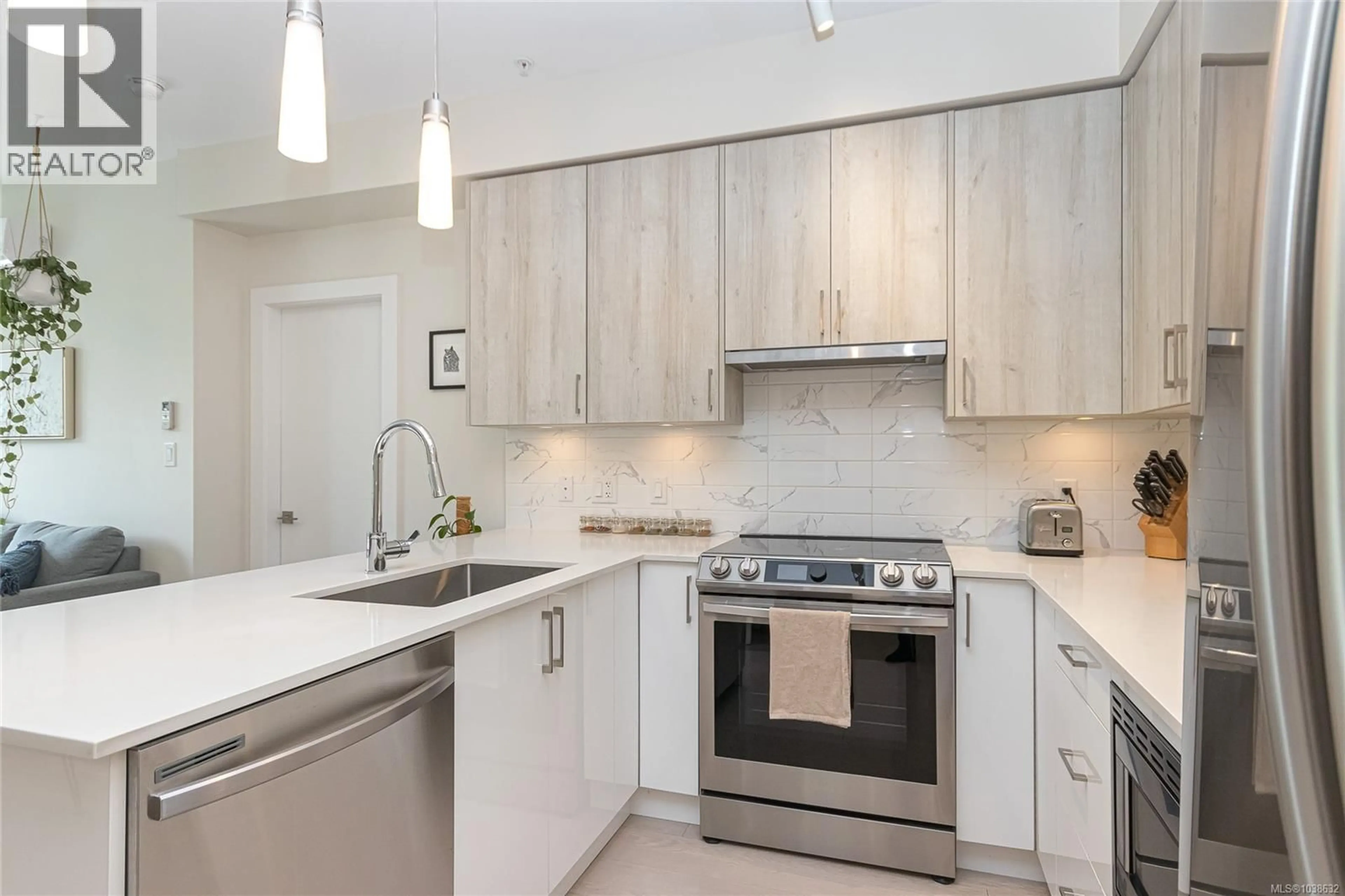 Unknown for 508 - 1450 GLENTANA ROAD, View Royal British Columbia V9A2P8