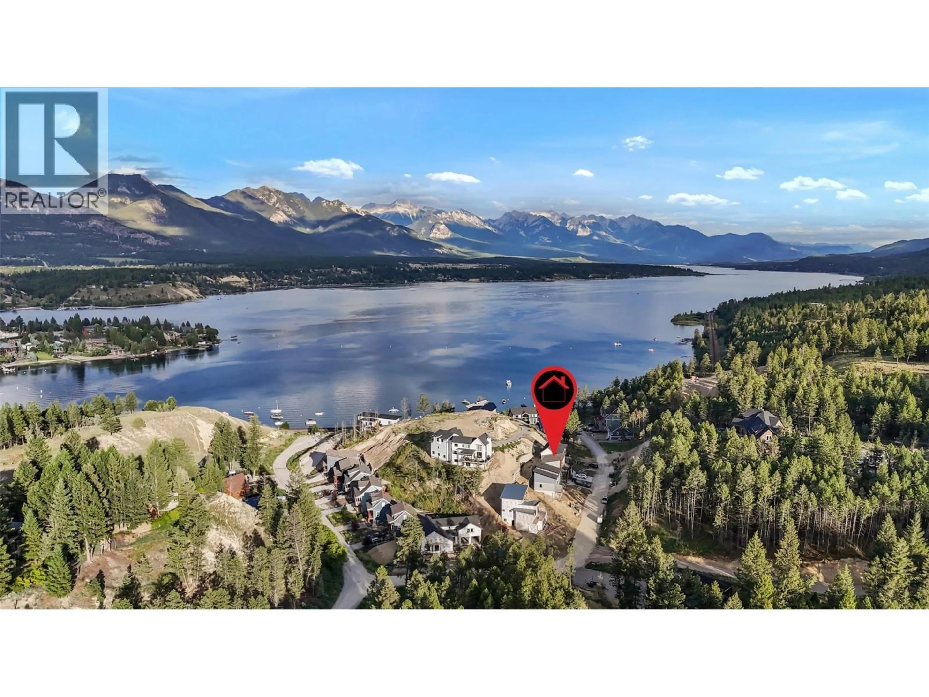 A pic from outside/outdoor area/front of a property/back of a property/a pic from drone, water/lake/river/ocean view for 726 TAYNTON DRIVE, Invermere British Columbia V0A1K6