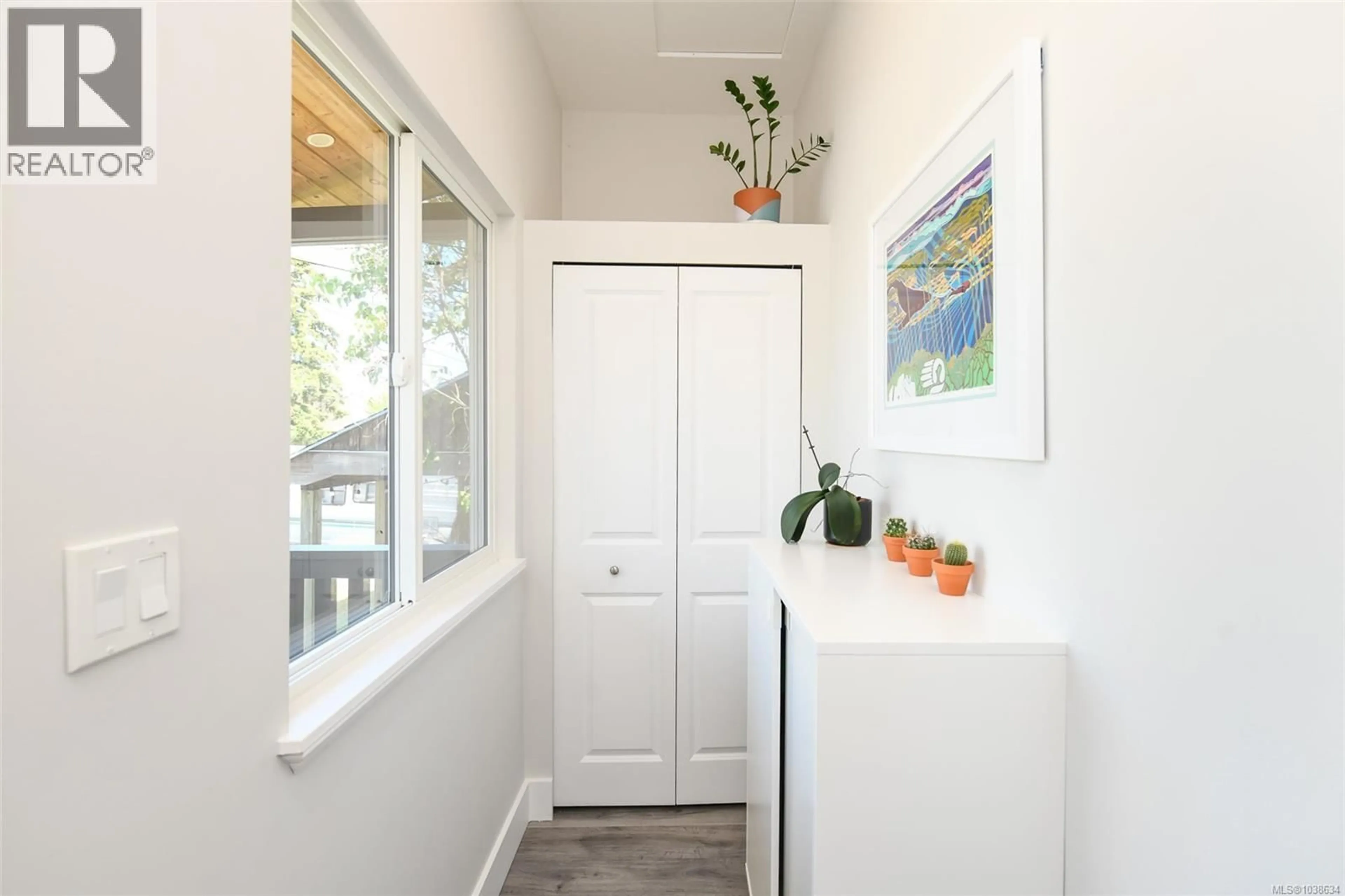 Indoor entryway for 2753 MARYPORT AVENUE, Cumberland British Columbia V0R1S0