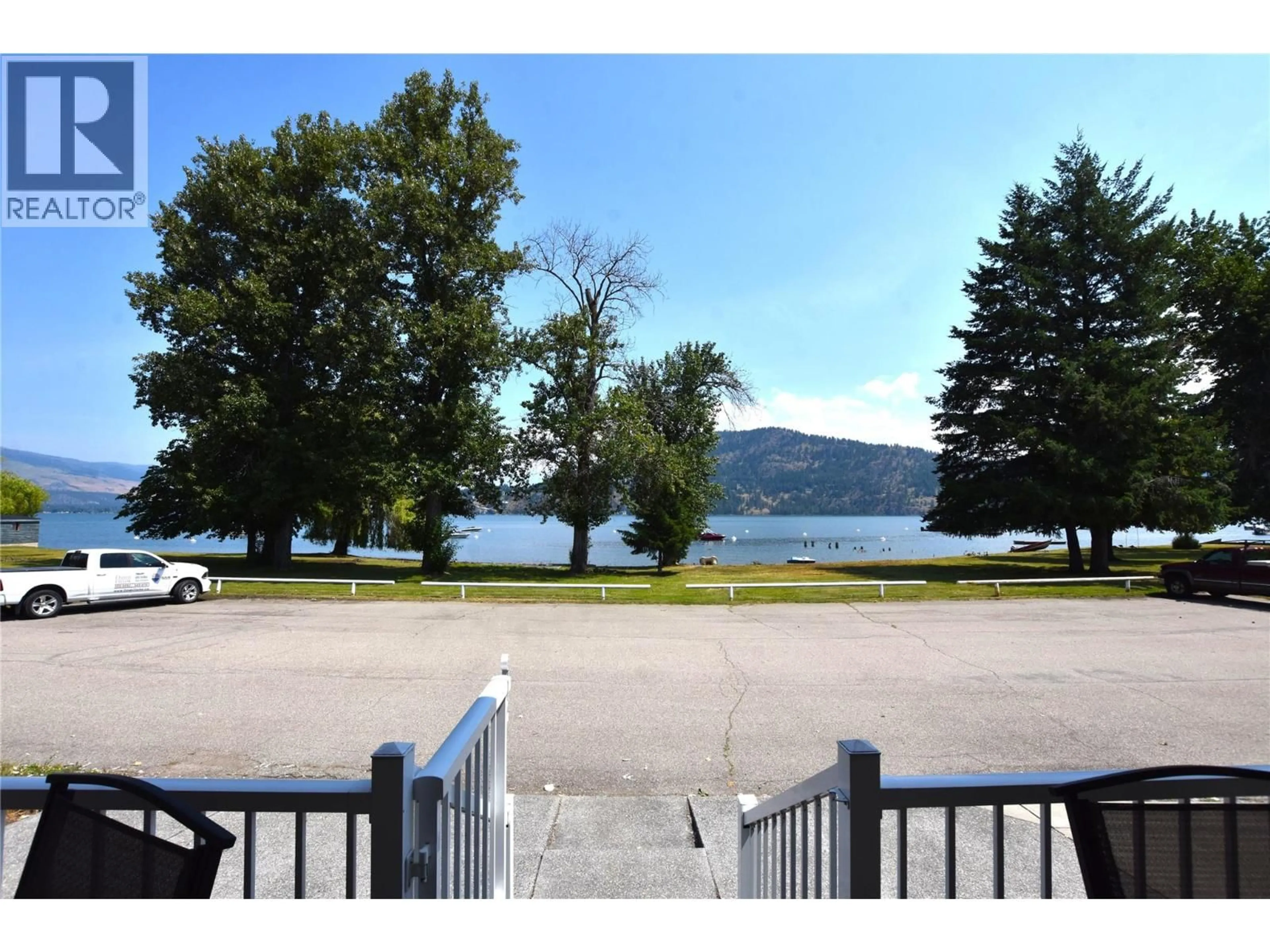 Patio, water/lake/river/ocean view for 39 LAKESHORE DRIVE, Vernon British Columbia V1H2A1