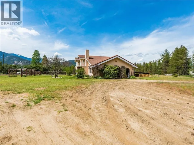 786 PRAIRIE ROAD, Castlegar 3