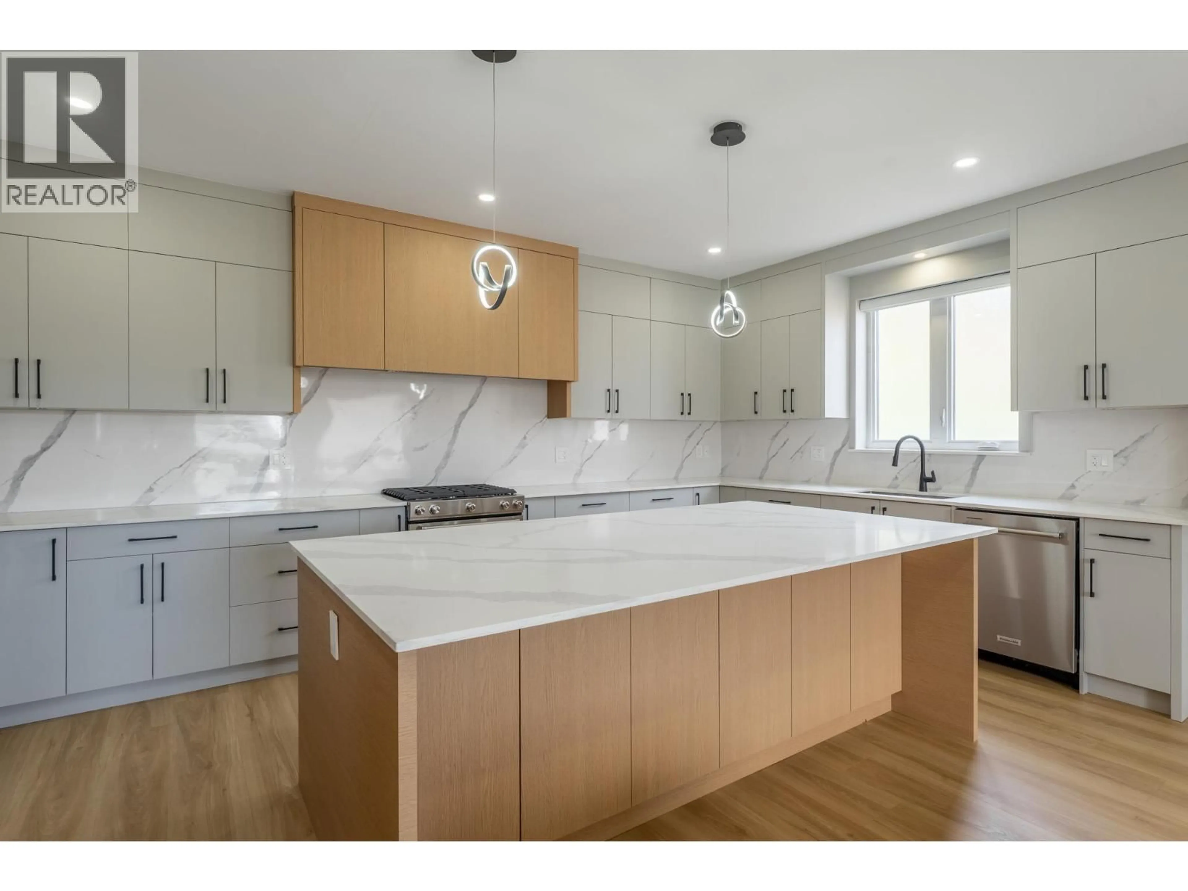 Unknown for 3754 ASTORIA DRIVE, West Kelowna British Columbia V4T0B1