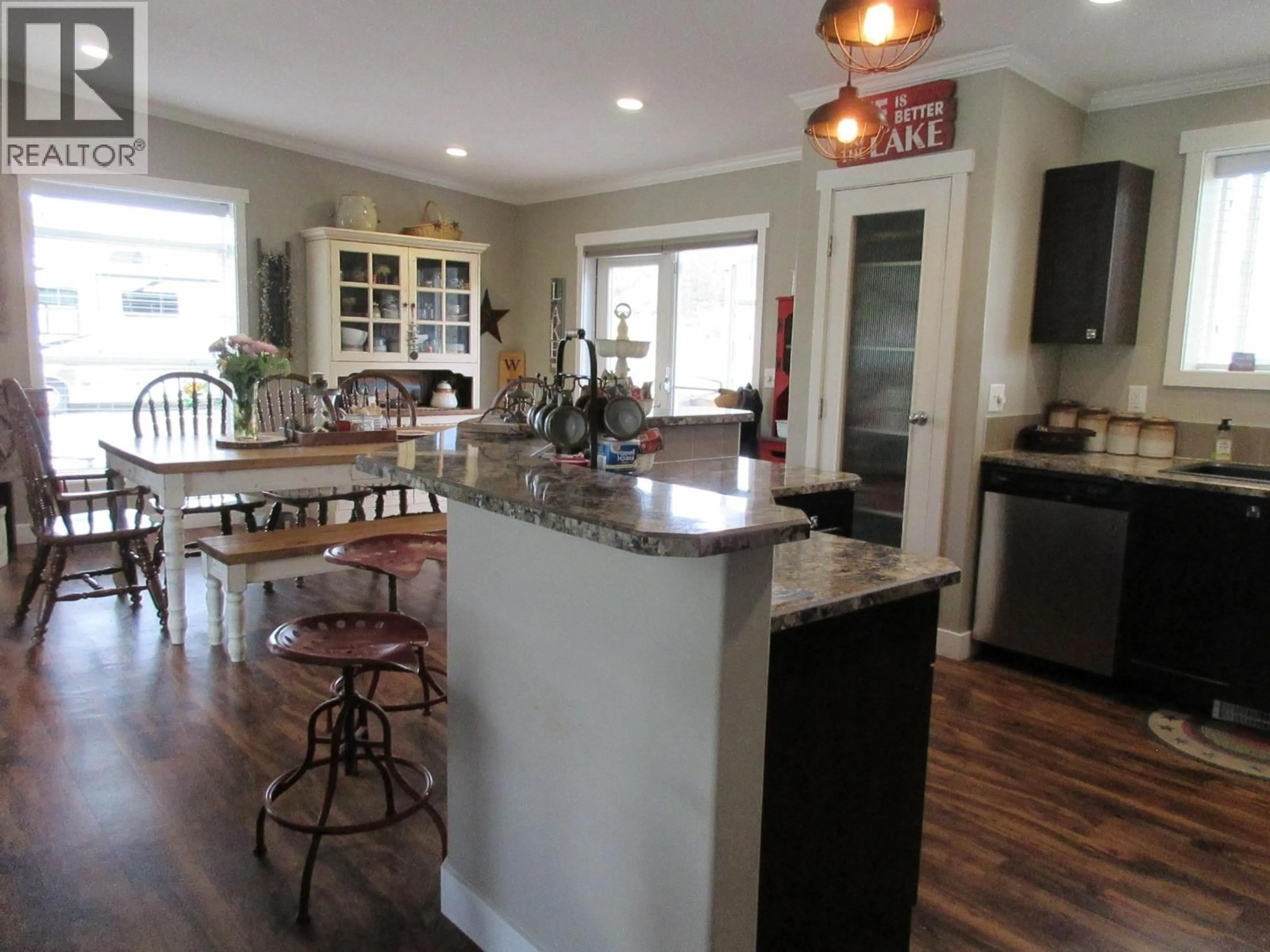 Open concept kitchen, unknown for 2544 CORKLE STREET, Merritt British Columbia V0K1Y0