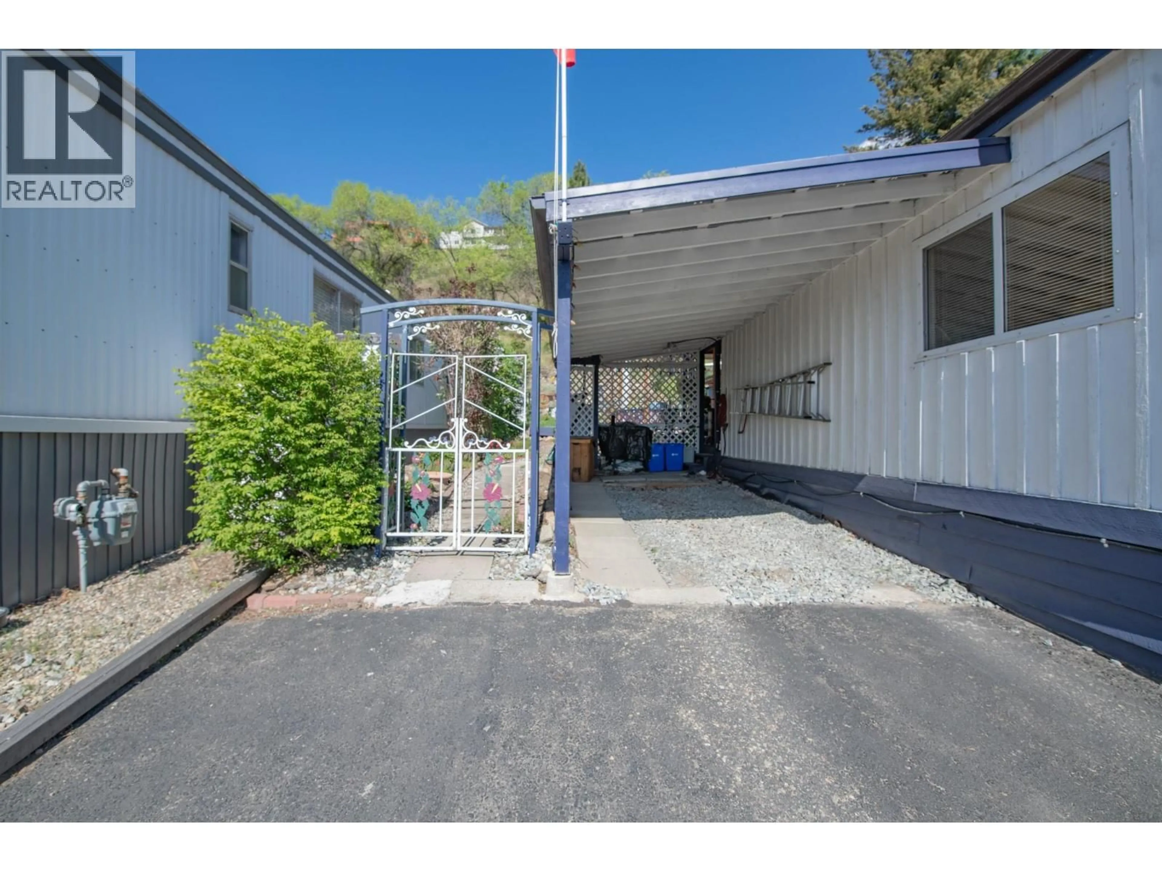 Indoor garage for 321 - 15401 KALAMALKA ROAD, Vernon British Columbia V1B1Z3