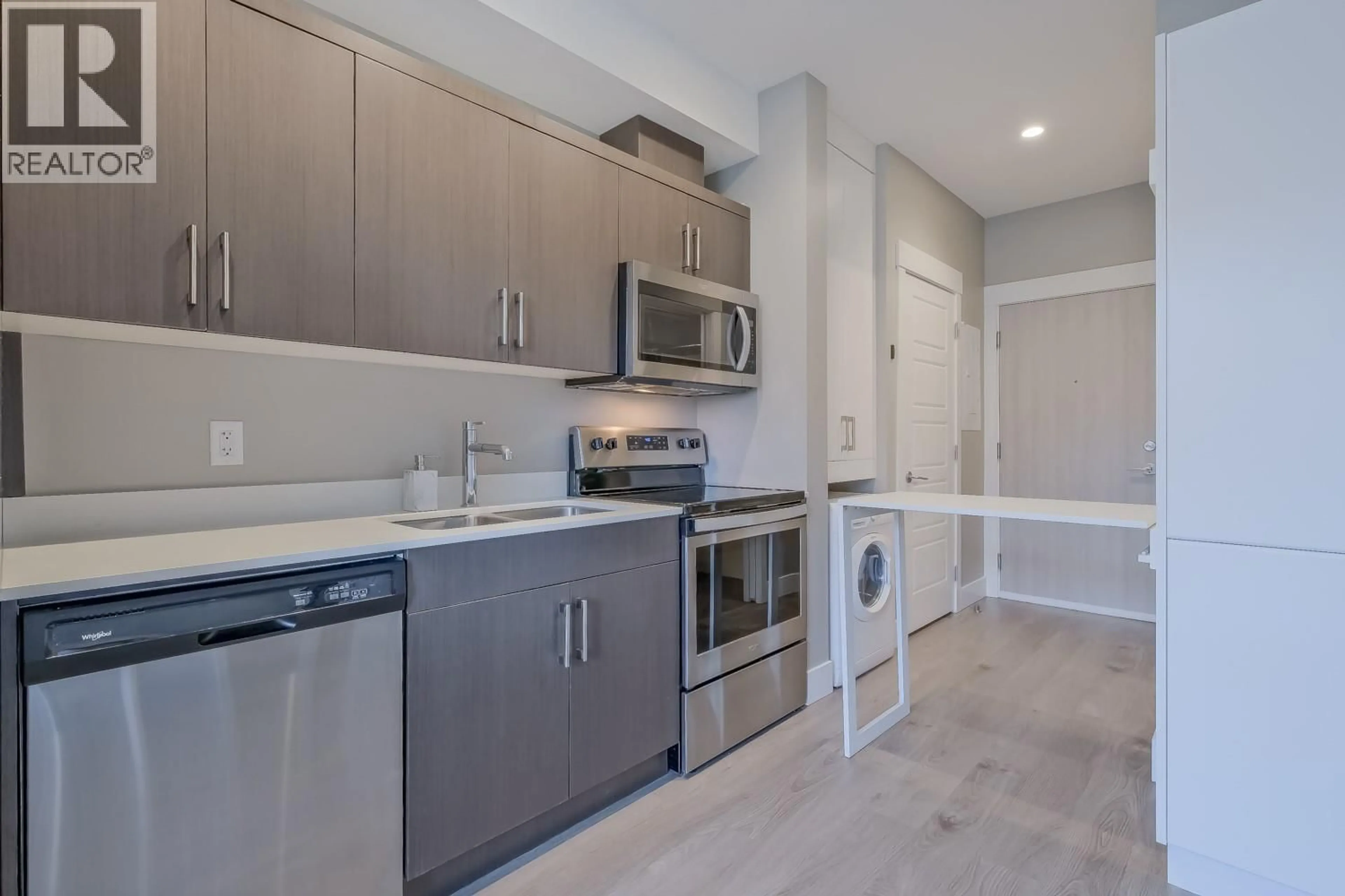Unknown for 614 - 925 LEON AVENUE, Kelowna British Columbia V1Y0E5