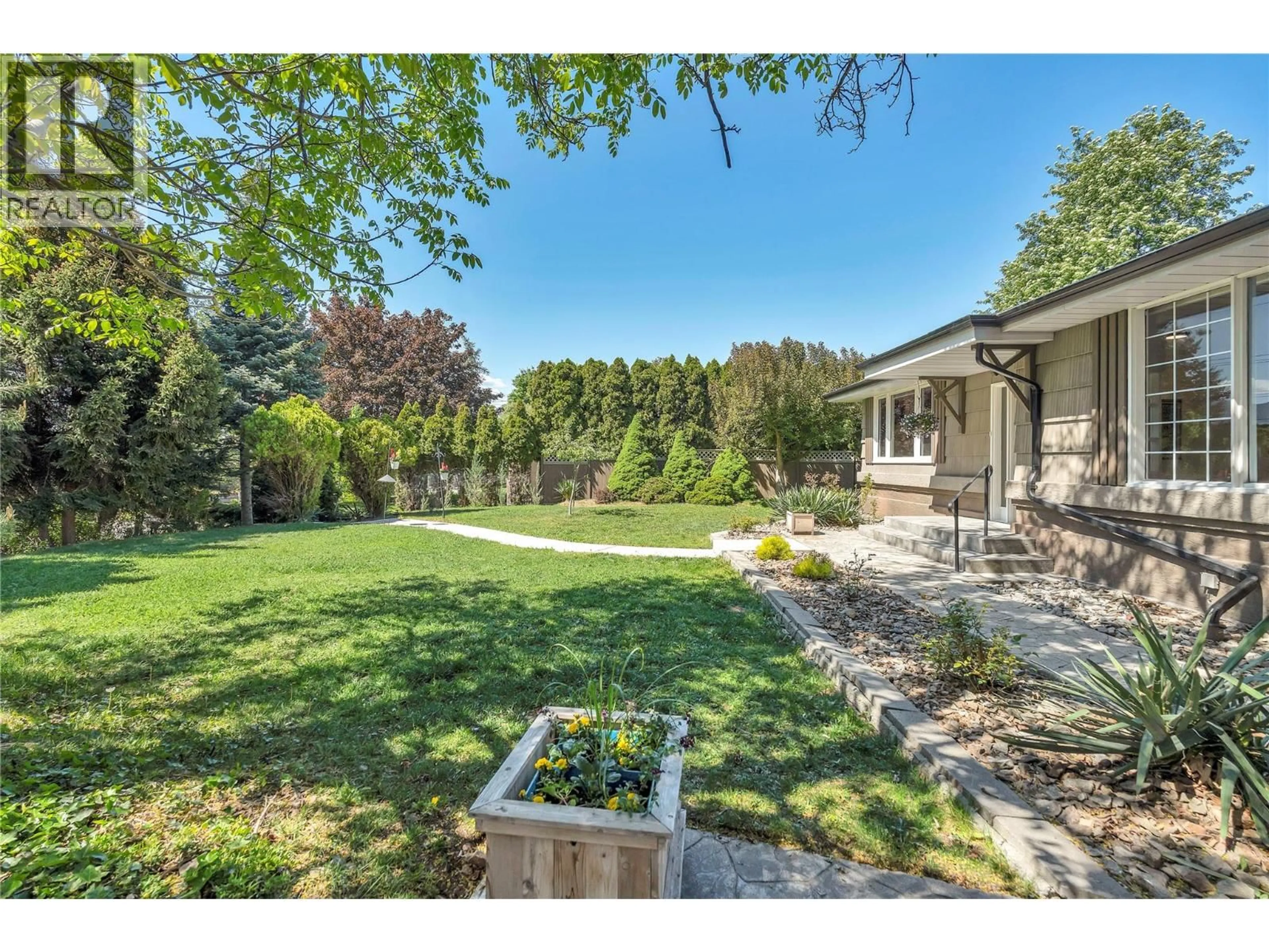 A pic from outside/outdoor area/front of a property/back of a property/a pic from drone, unknown for 1135 JOHNSON ROAD, Penticton British Columbia V2A1W6