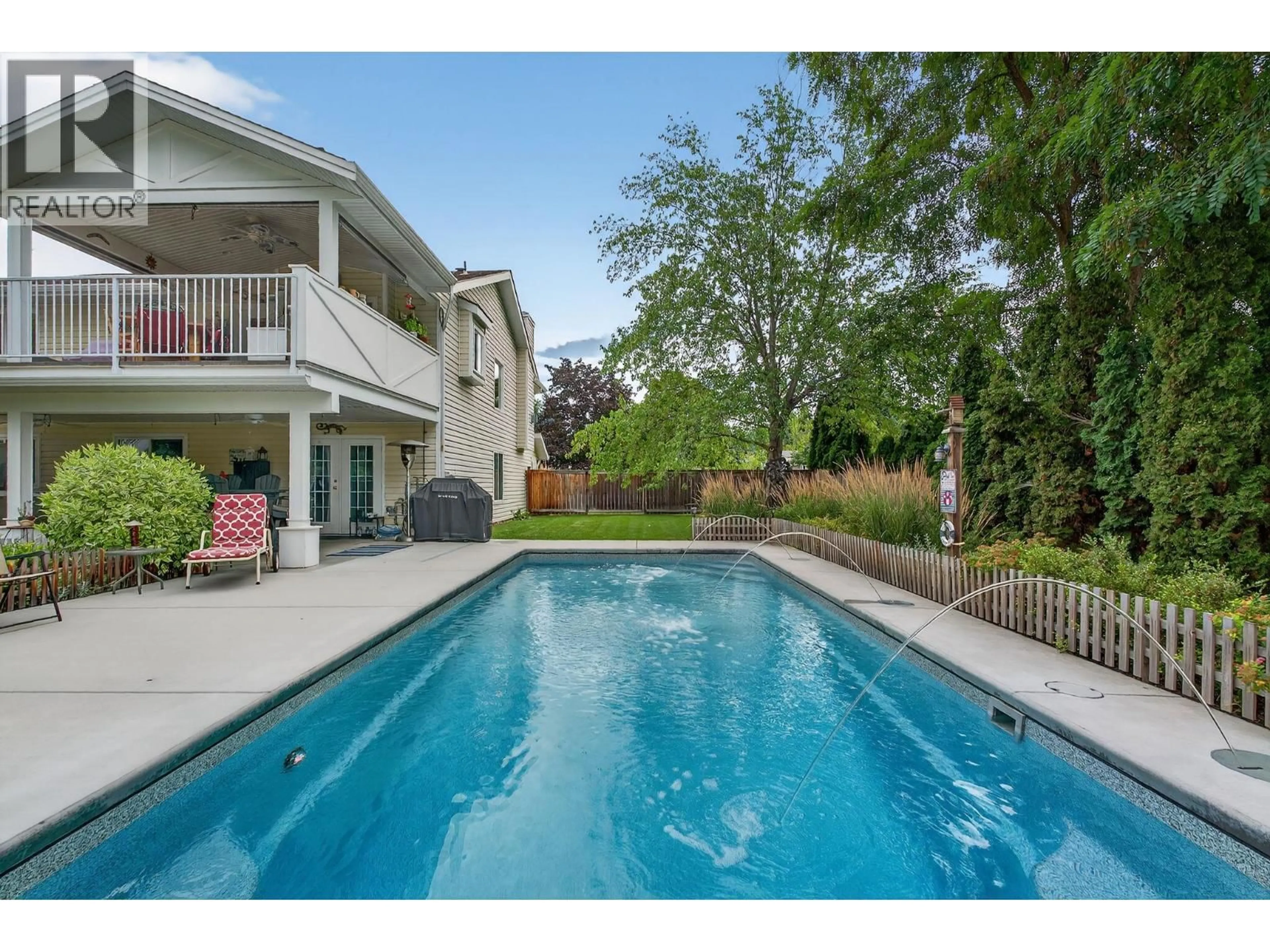 Pool for 3920 MOWITCH COURT, Kelowna British Columbia V1W4E6