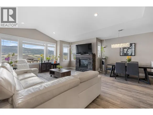 13272 SHORELINE DRIVE, Lake Country 2