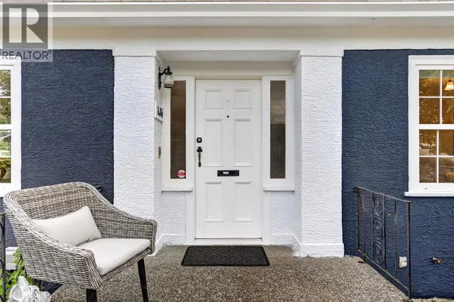 436 CONSTANCE AVENUE, Esquimalt 5