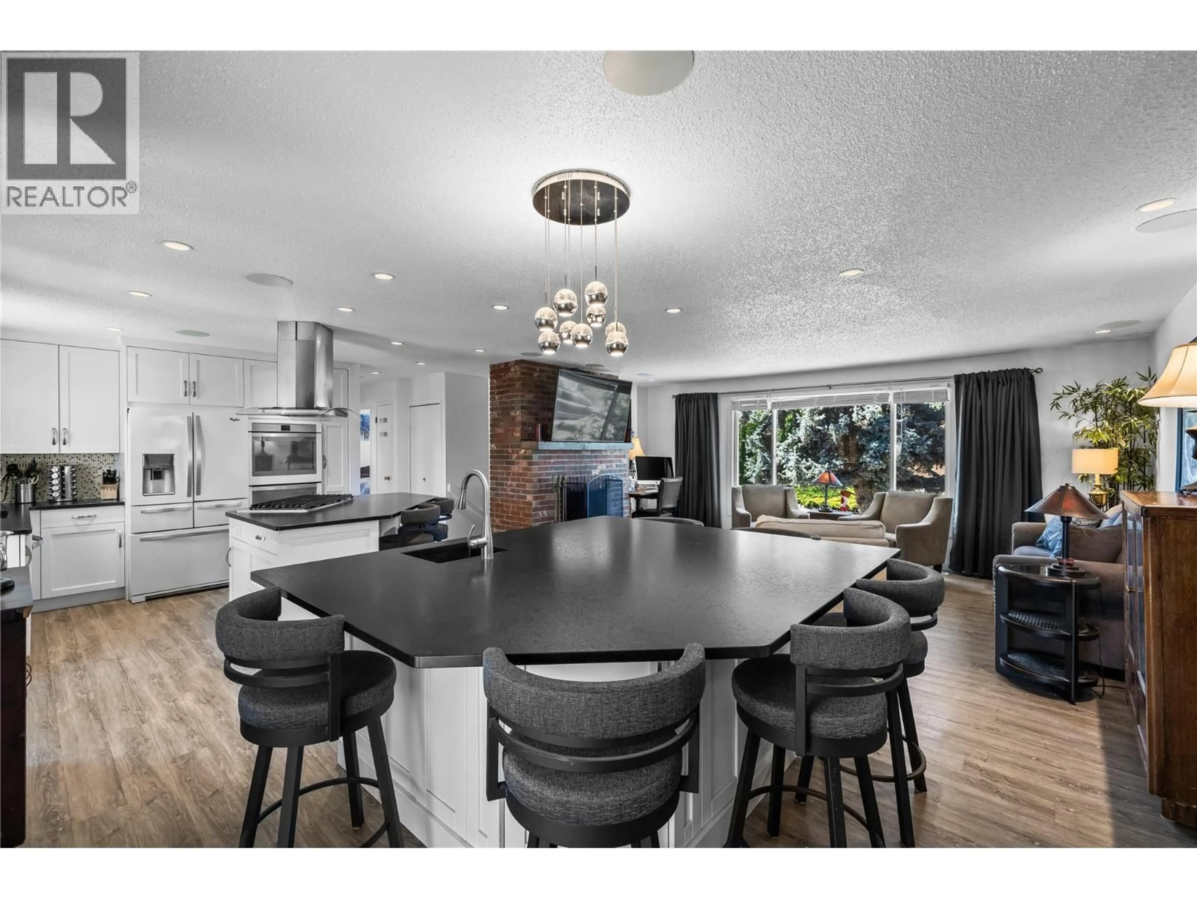 Open concept kitchen, unknown for 992 GRENFELL COURT, Kelowna British Columbia V1Y8C5