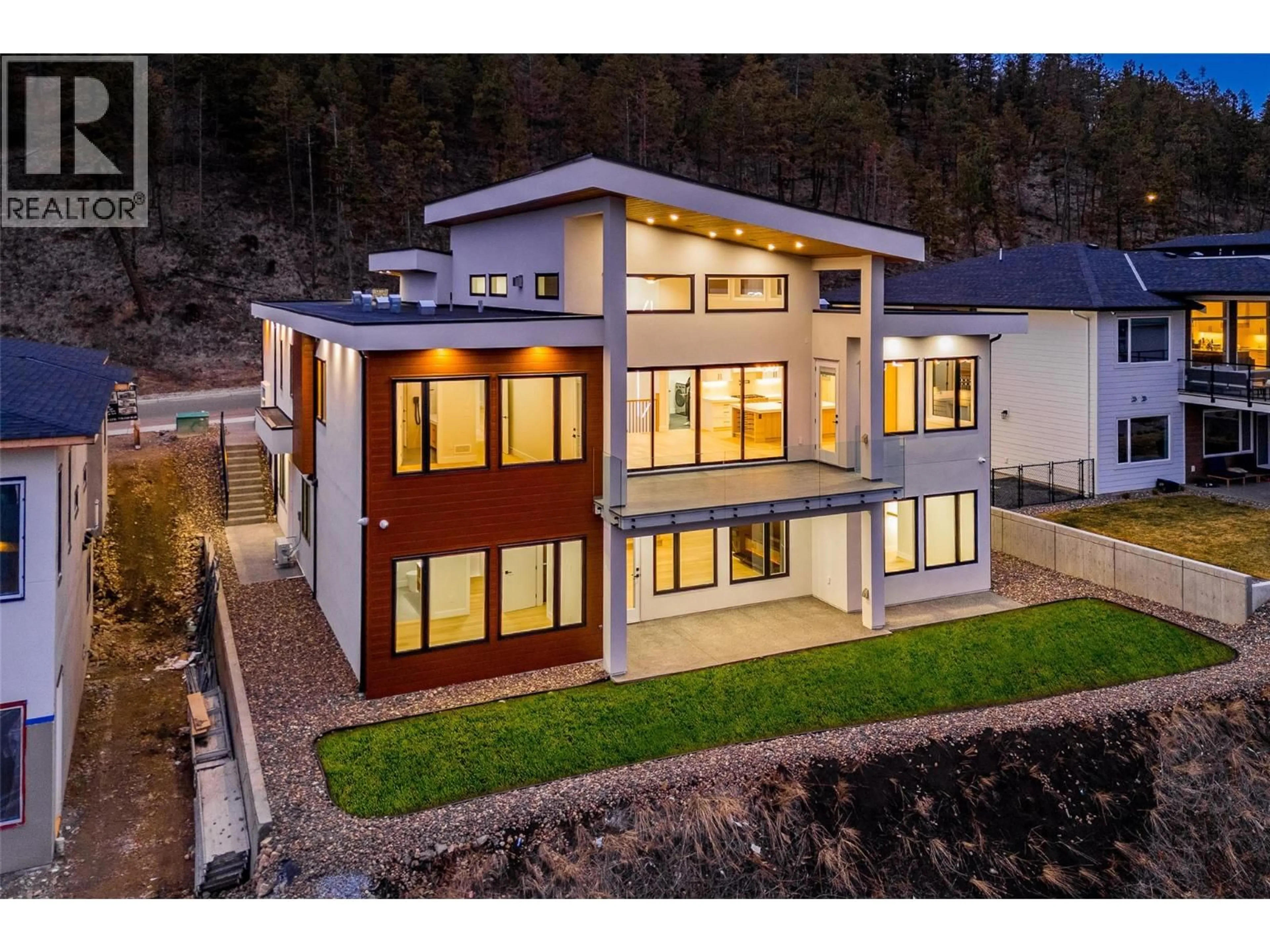 Unknown for 979 LOSETH DRIVE, Kelowna British Columbia V1P0A1