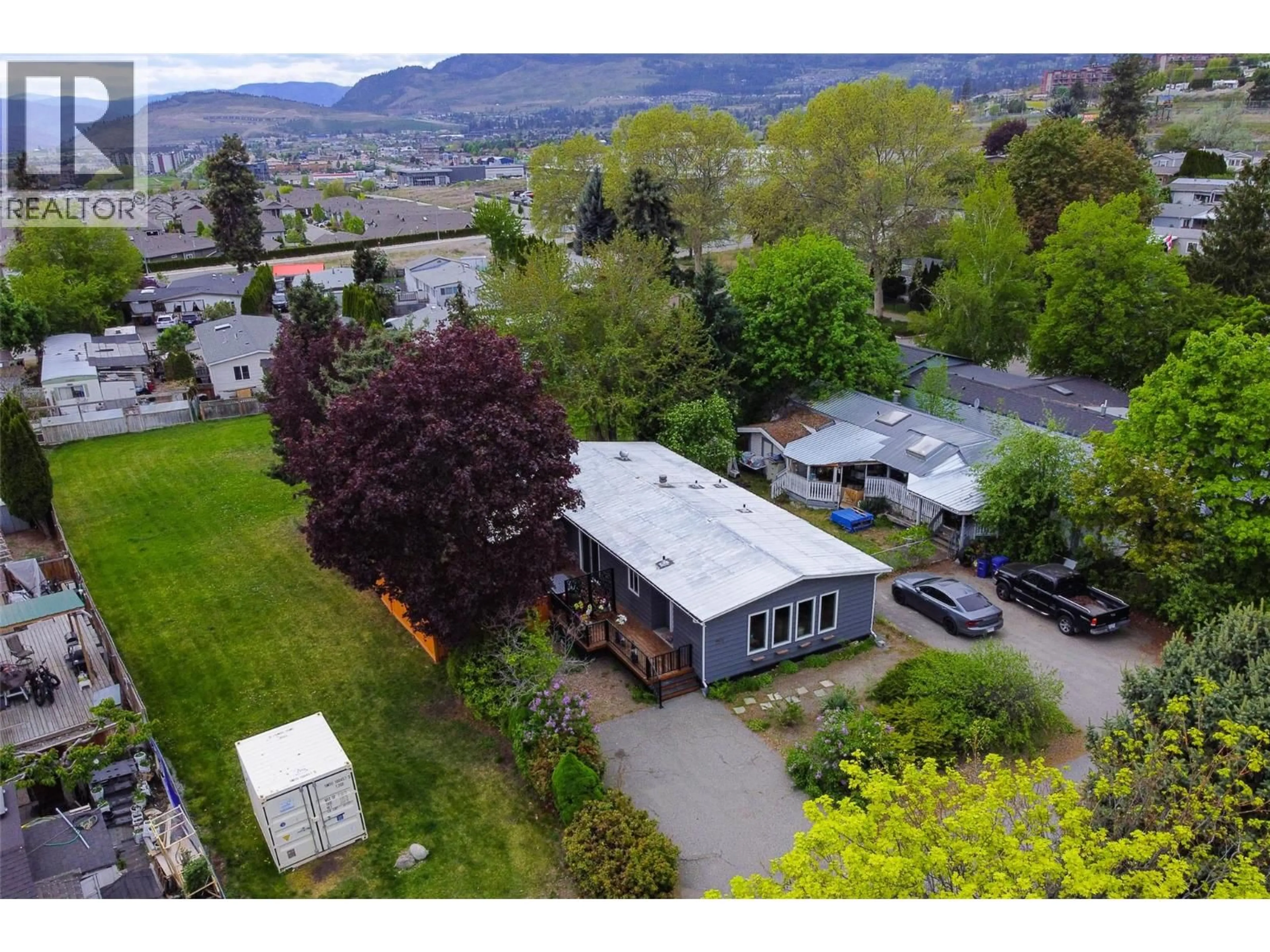 A pic from outside/outdoor area/front of a property/back of a property/a pic from drone, mountain view for 257 - 2001 HIGHWAY 97 OTHER SOUTH, West Kelowna British Columbia V1Z3E3