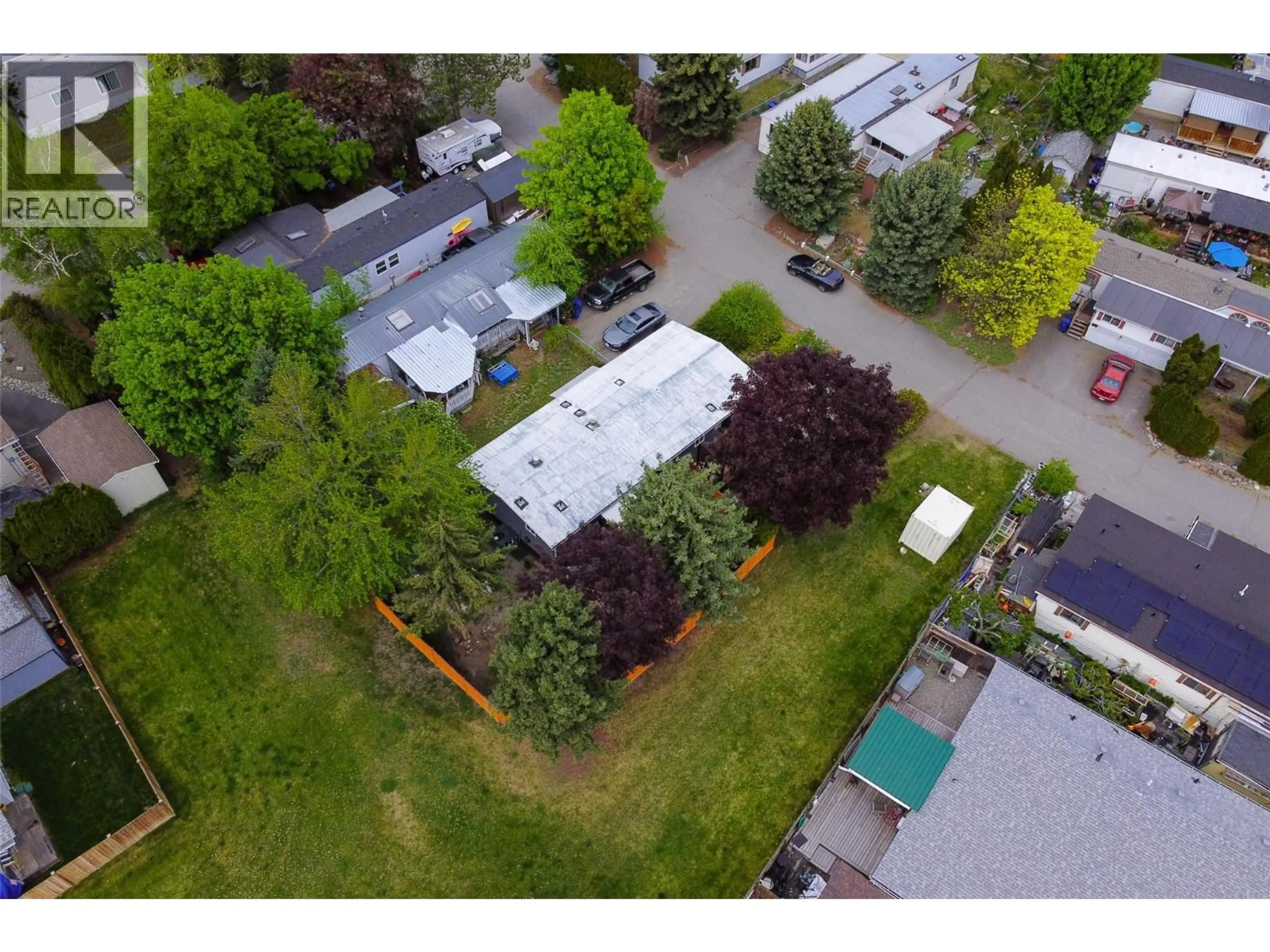 A pic from outside/outdoor area/front of a property/back of a property/a pic from drone, street for 257 - 2001 HIGHWAY 97 OTHER SOUTH, West Kelowna British Columbia V1Z3E3