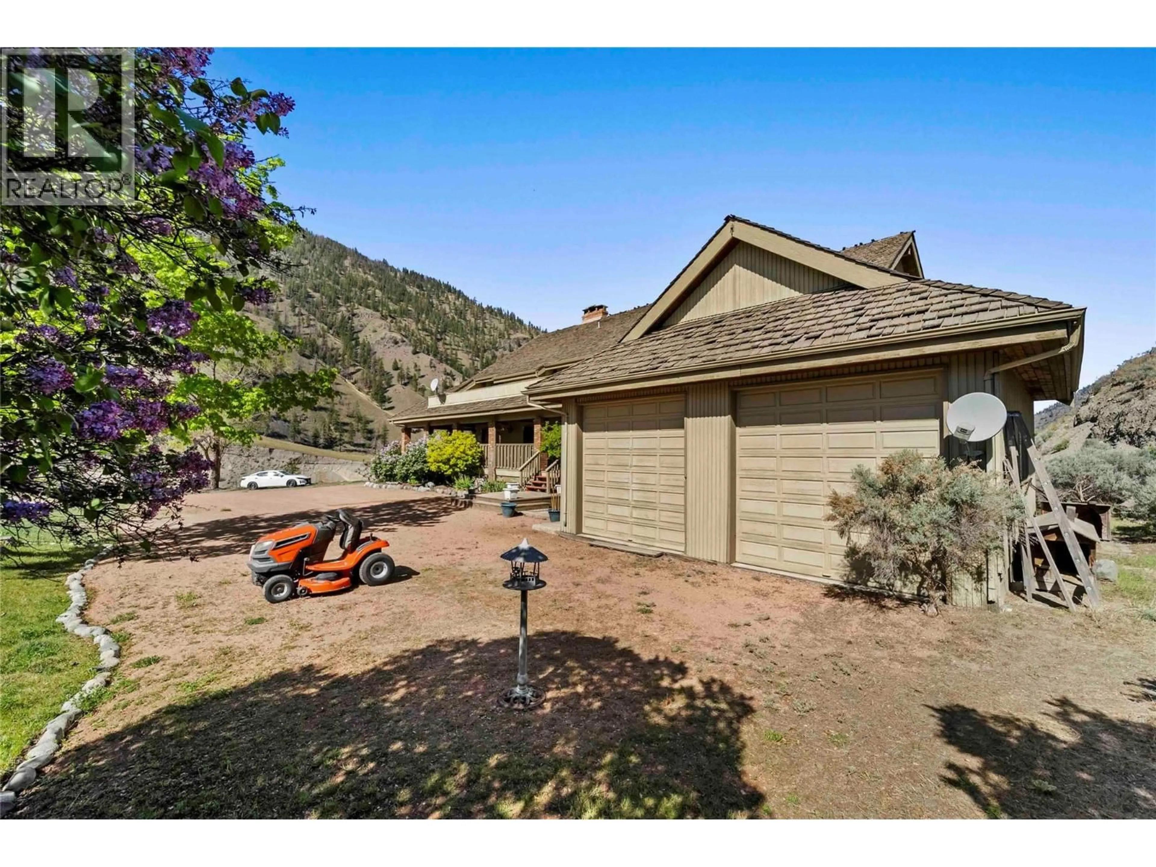 A pic from outside/outdoor area/front of a property/back of a property/a pic from drone, mountain view for 8609 HIGHWAY 8 OTHER, Lytton British Columbia V0K2L0
