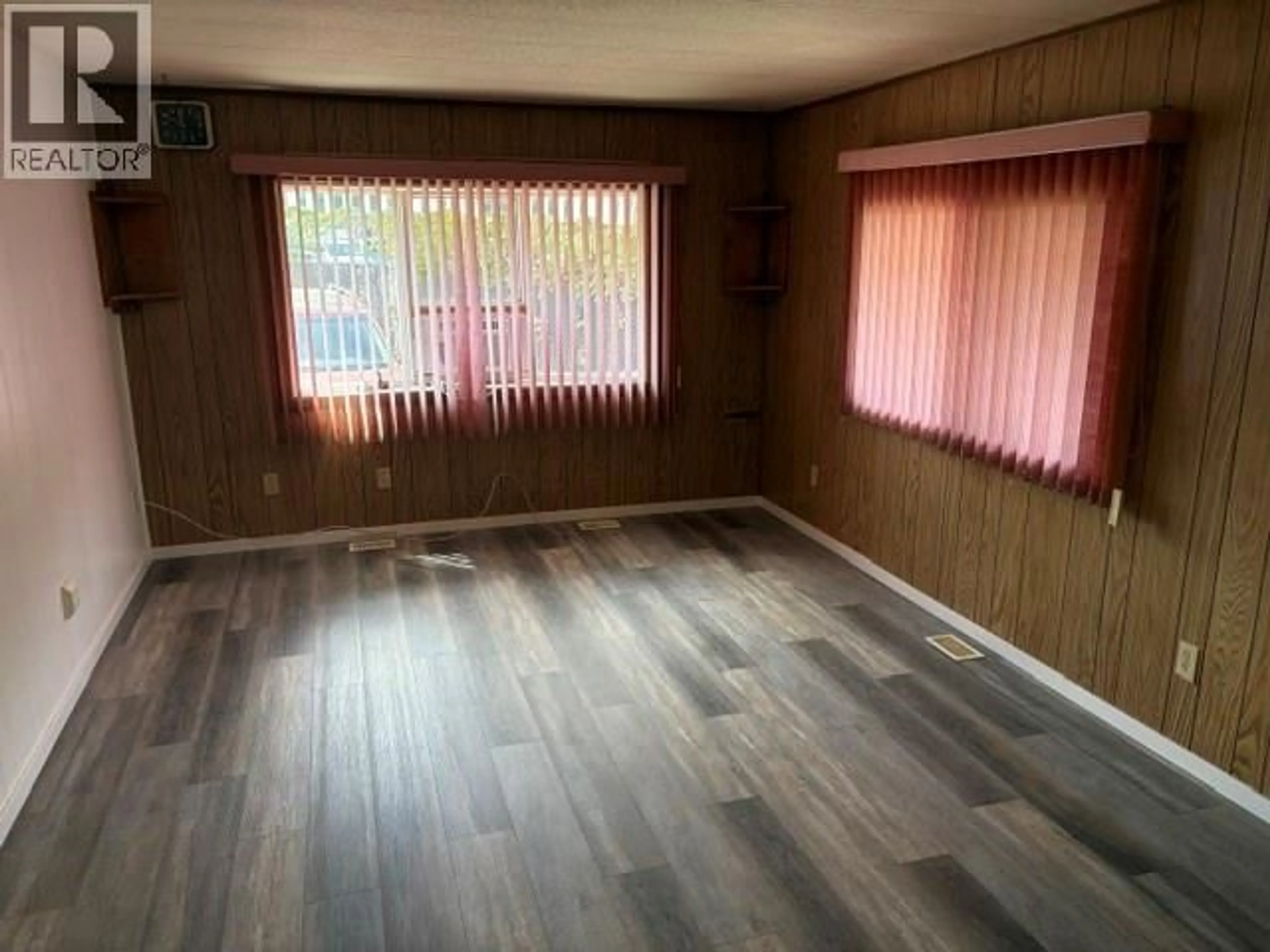 A pic of a room for 1 - 1509 HUNTERS PLACE, Castlegar British Columbia V1N2L1