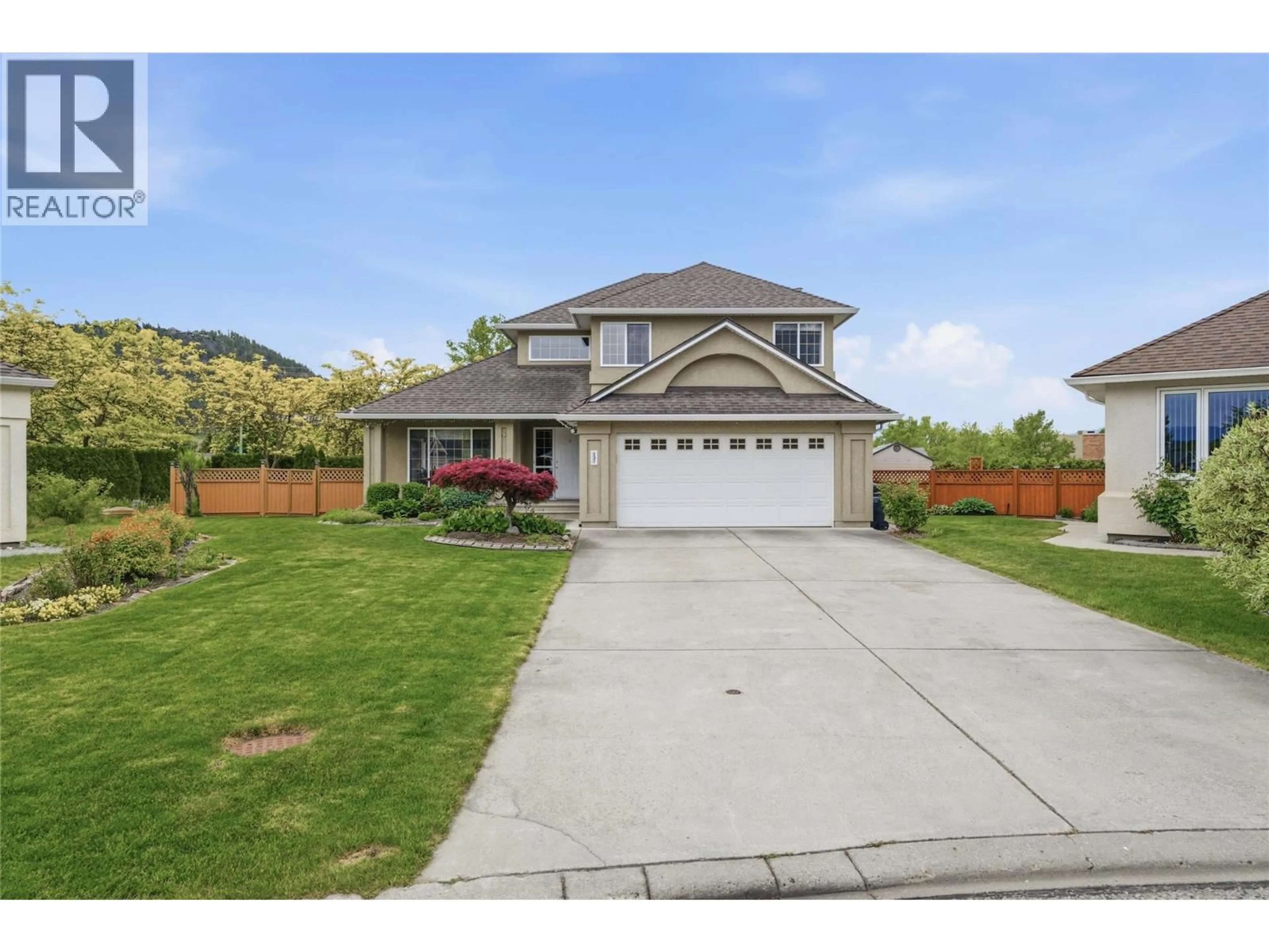 A pic from outside/outdoor area/front of a property/back of a property/a pic from drone, street for 137 - 445 YATES ROAD NORTH, Kelowna British Columbia V1V1Y4