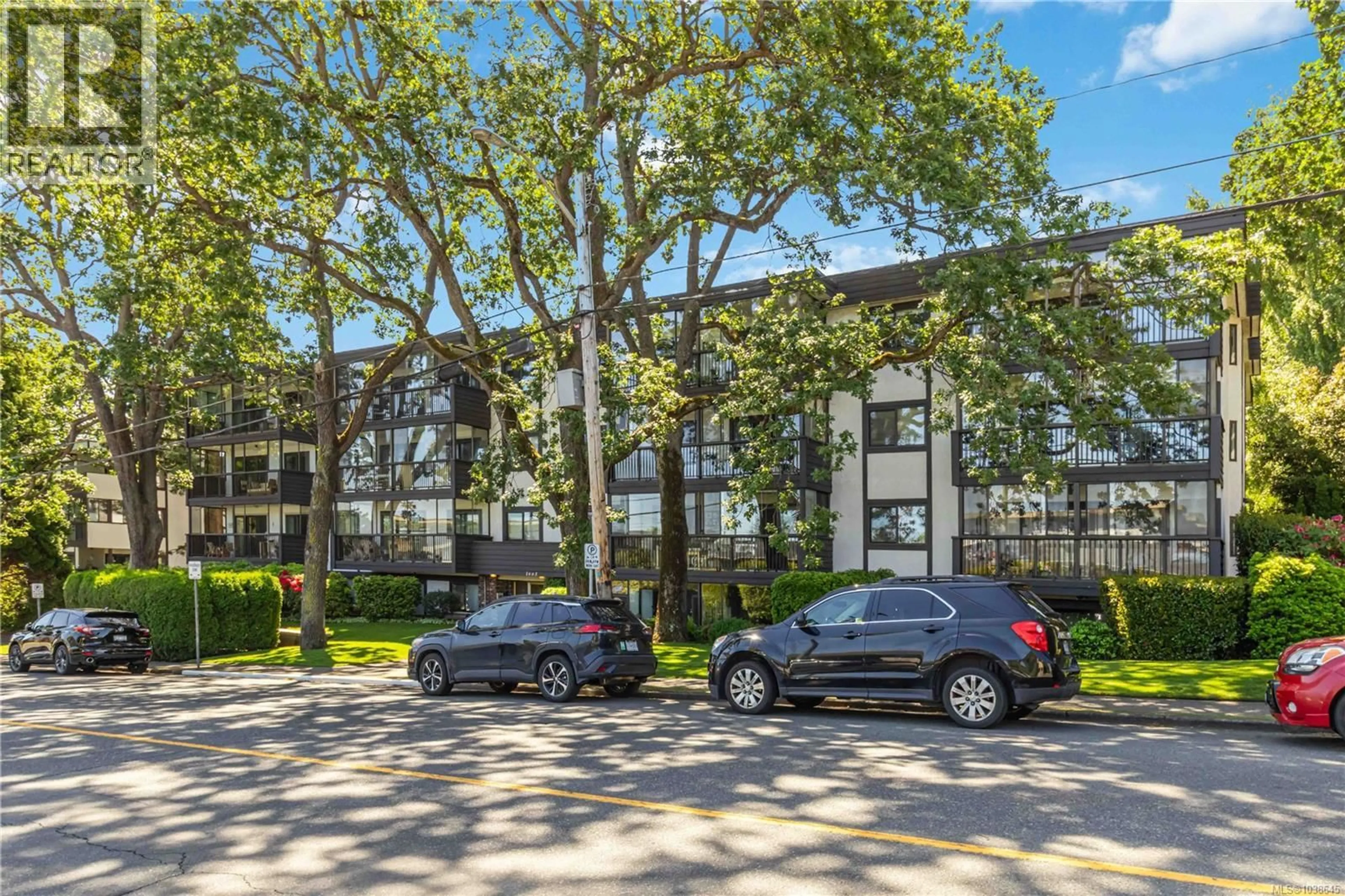 Unknown for 203 - 1665 OAK BAY AVENUE, Victoria British Columbia V8R1B5