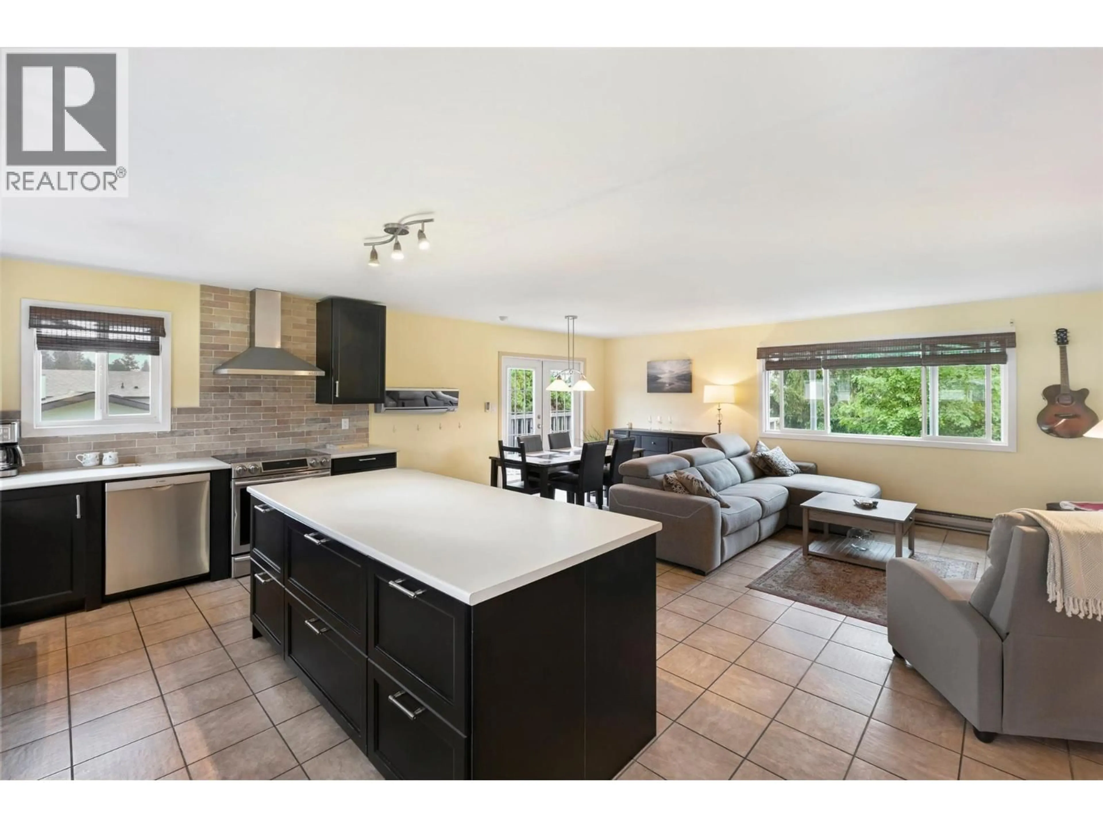 Open concept kitchen, ceramic/tile floor for 2525 WILTSE DRIVE, Penticton British Columbia V2A7X7