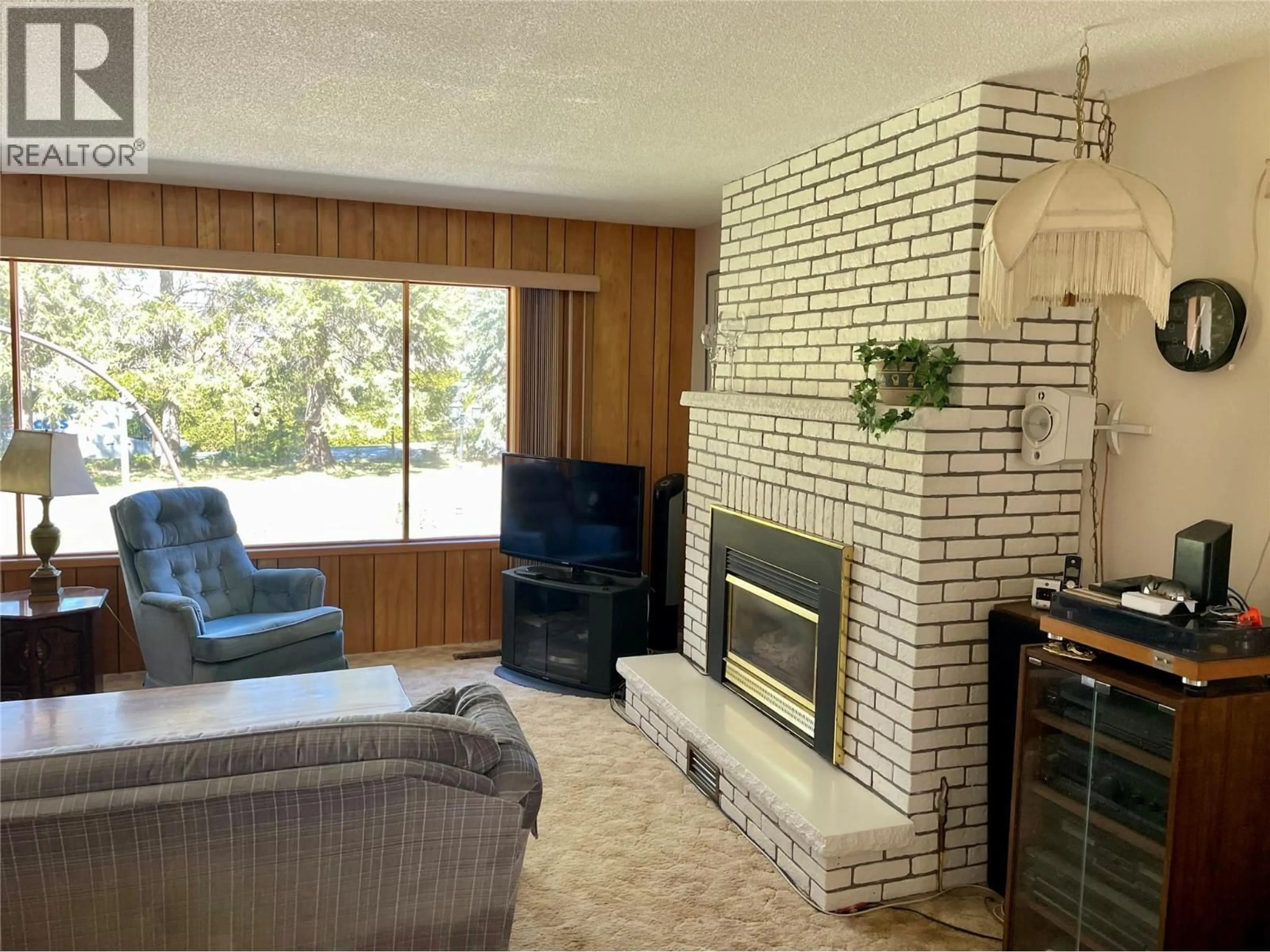 Living room with furniture, unknown for 1524 BURGER ROAD, Christina Lake British Columbia V0H1E0