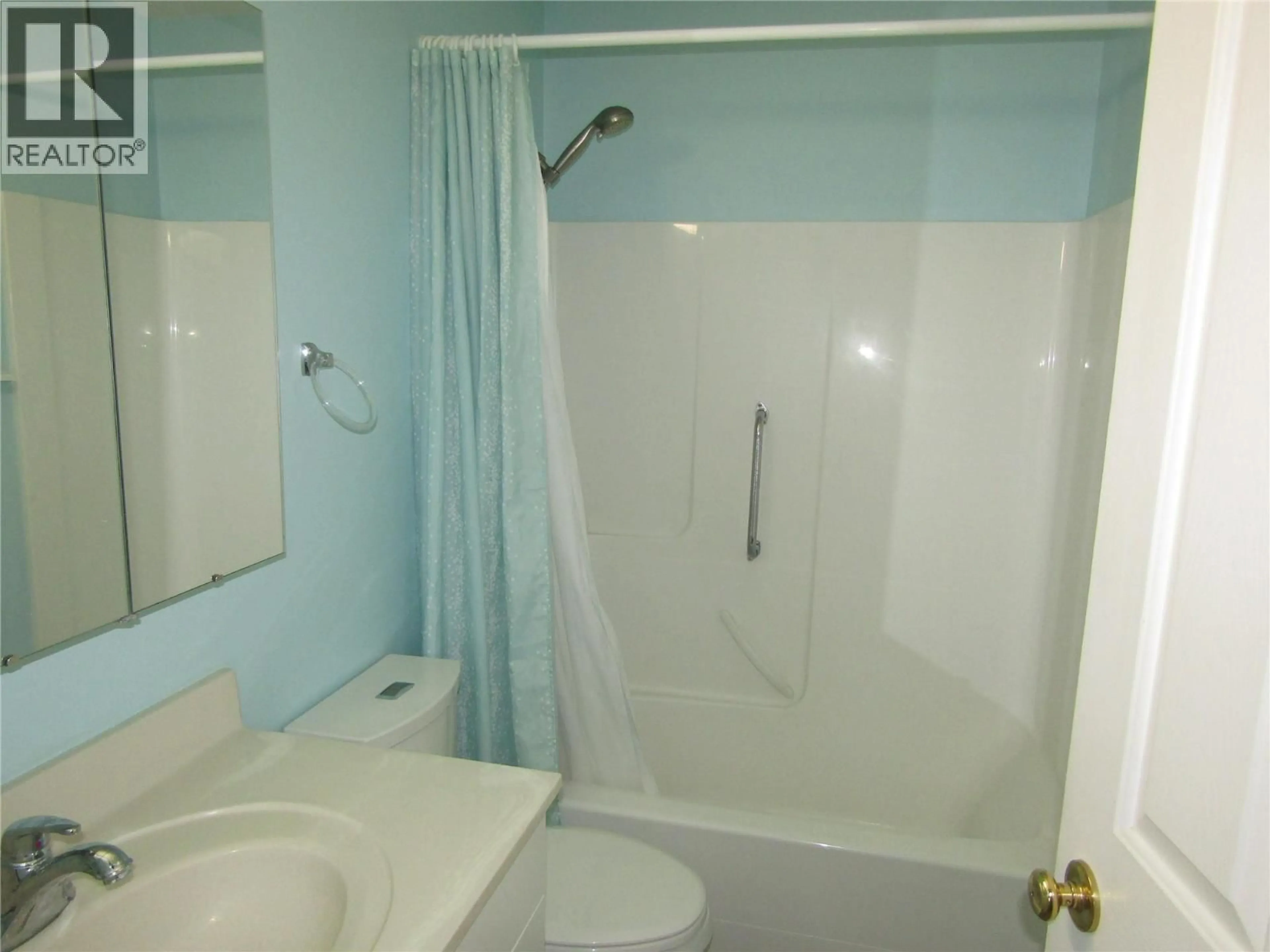 Standard bathroom, unknown for 1 - 6845 19TH STREET, Grand Forks British Columbia V0H1H2