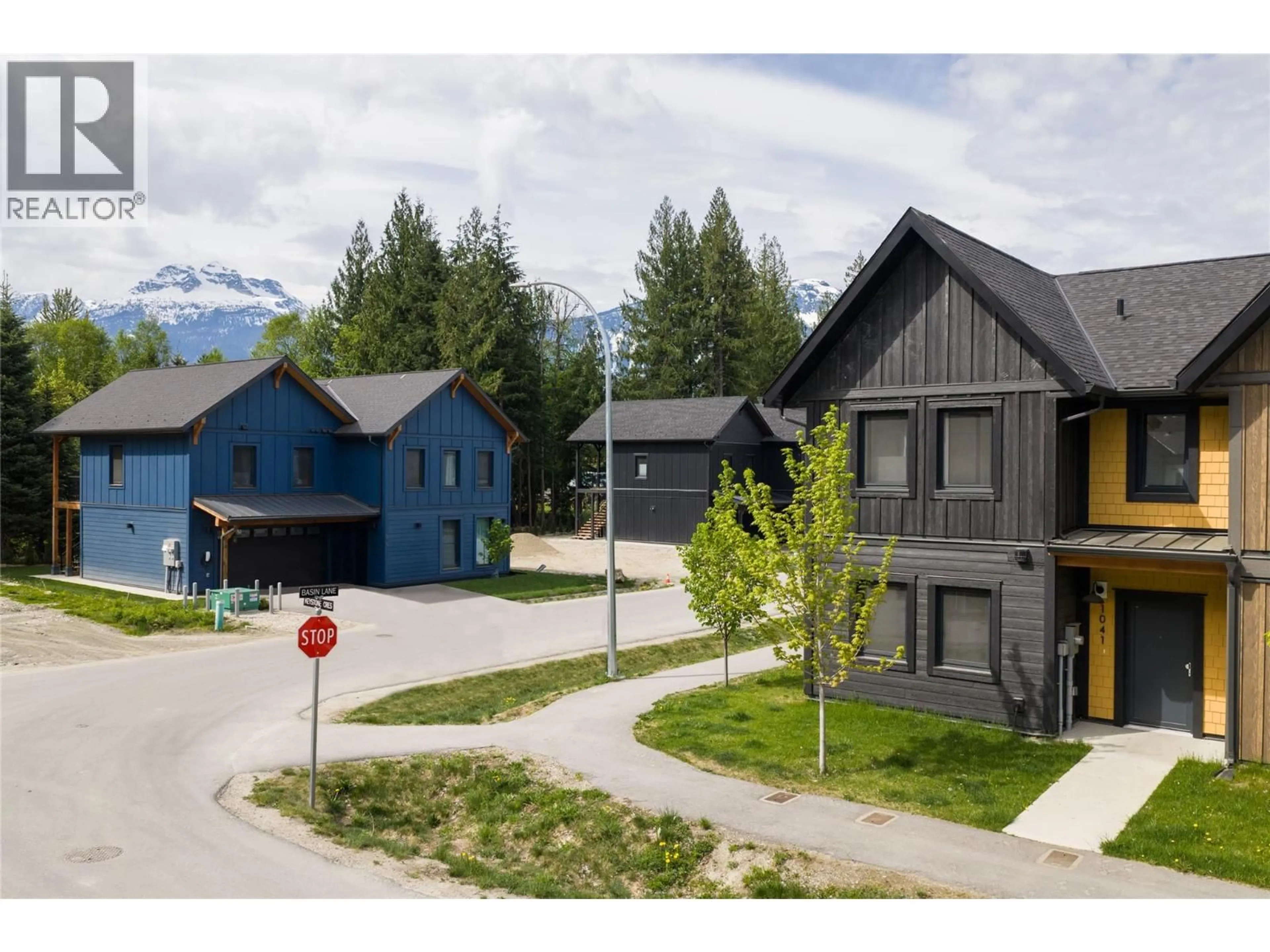 A pic from outside/outdoor area/front of a property/back of a property/a pic from drone, mountain view for 1041 KEYSTONE CRESCENT, Revelstoke British Columbia V0E2S1