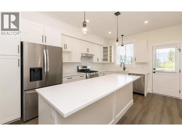 7 - 1910 11 AVENUE NORTHEAST, Salmon Arm 5