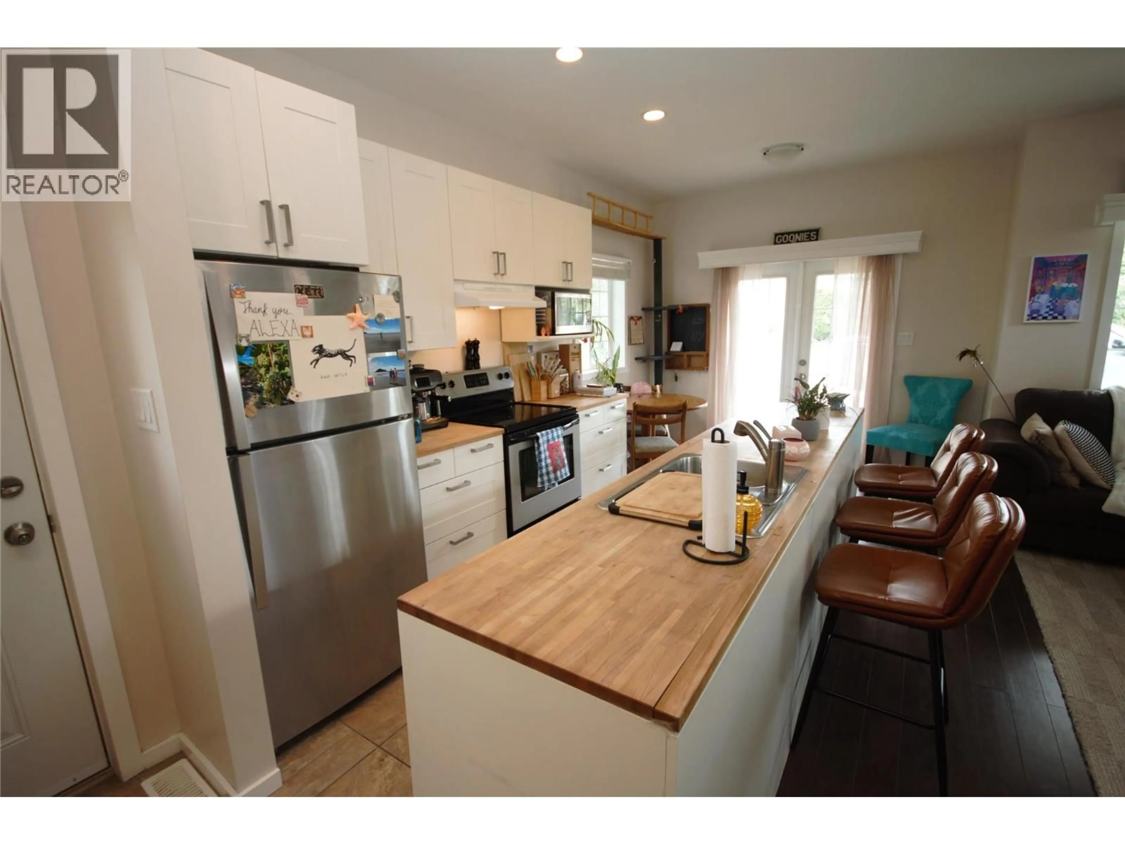 Open concept kitchen, unknown for 6466 PARK DRIVE, Oliver British Columbia V0H1T3
