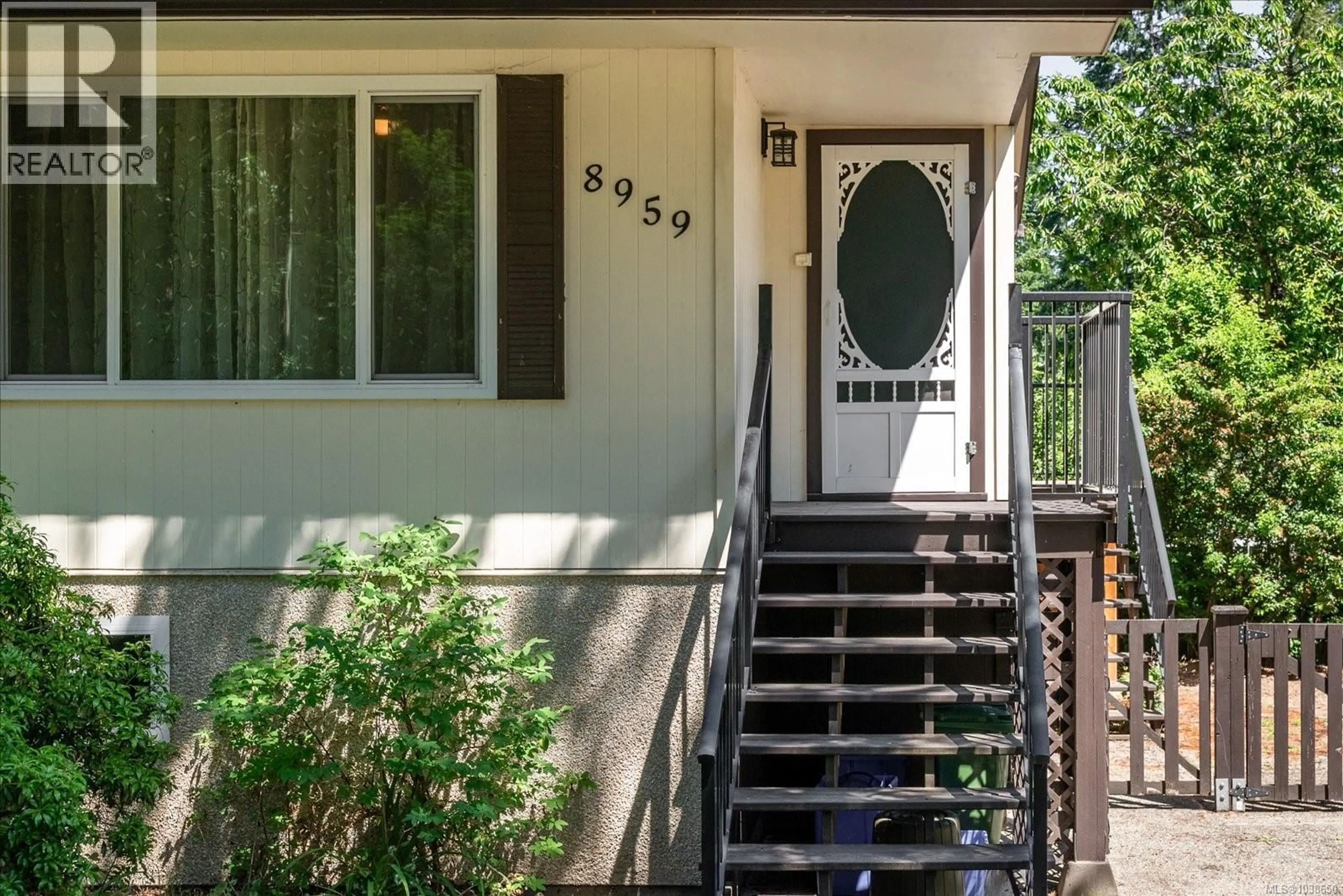 Indoor entryway for 8959 CHEMAINUS ROAD, Chemainus British Columbia V0R1K5