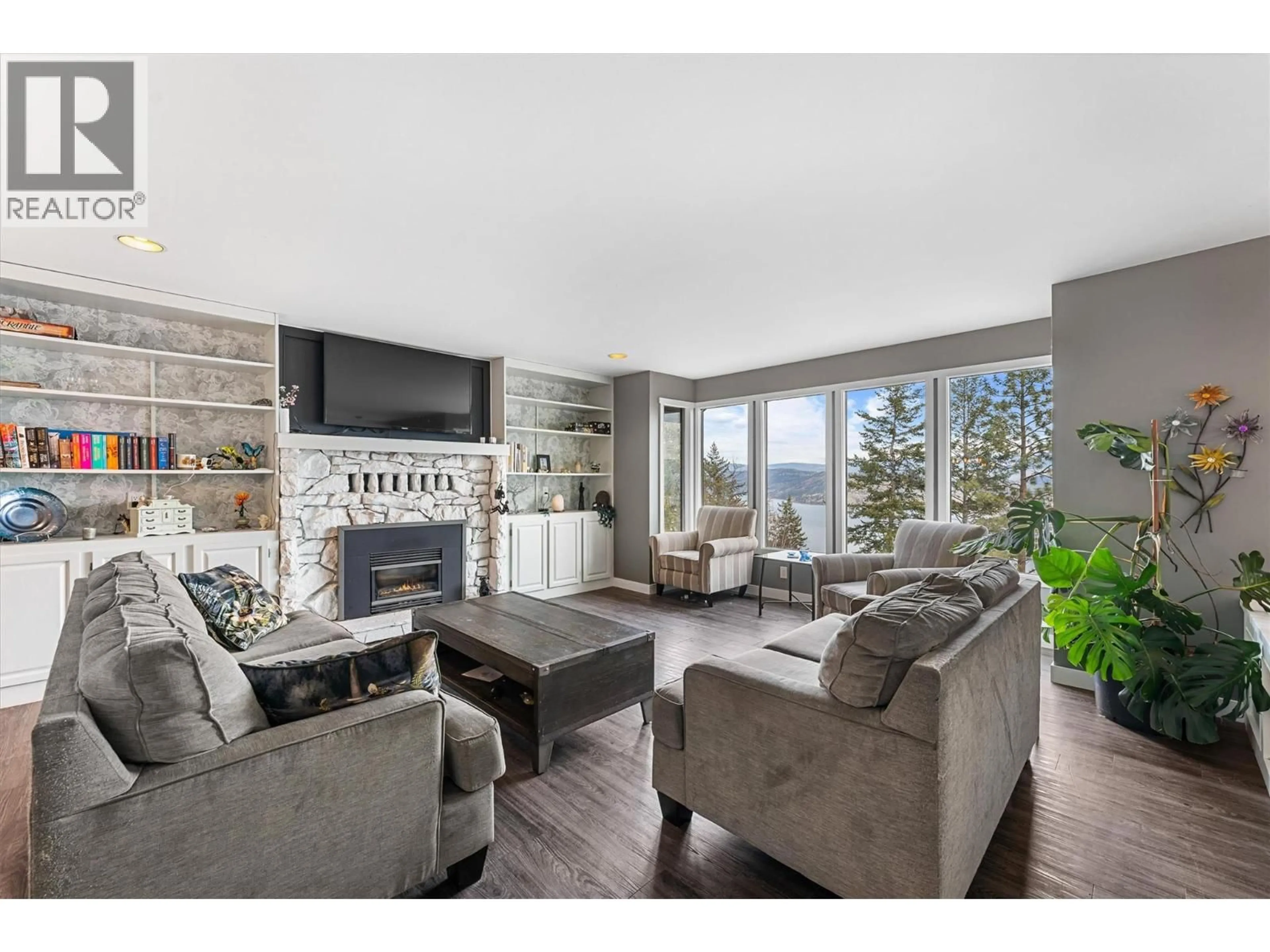 Living room with furniture, unknown for 1642 GRIFFITHS PLACE, West Kelowna British Columbia V1Z2T7