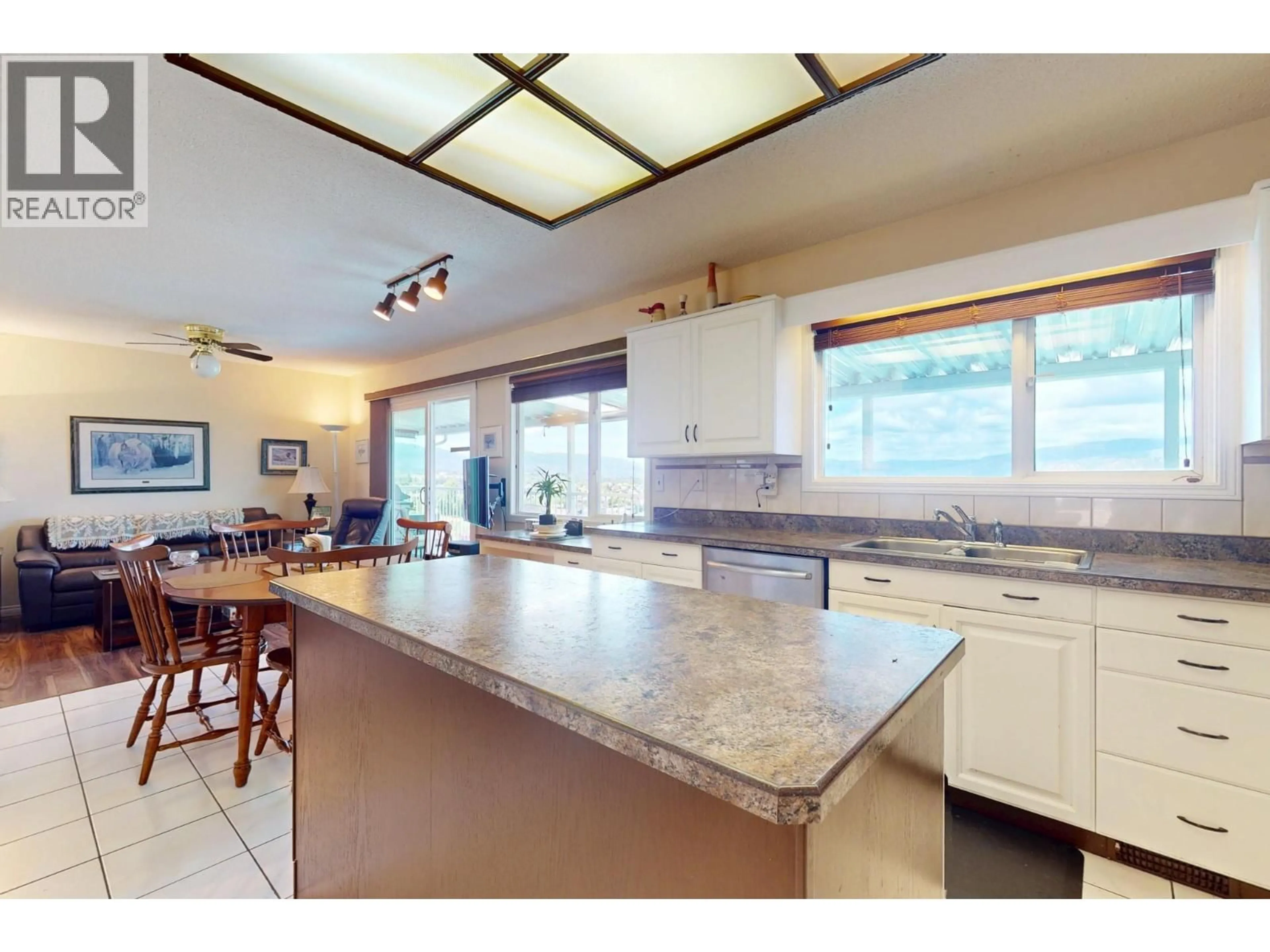 Open concept kitchen, ceramic/tile floor for 460 EL CAMINO ROAD, Kelowna British Columbia V1X2R9