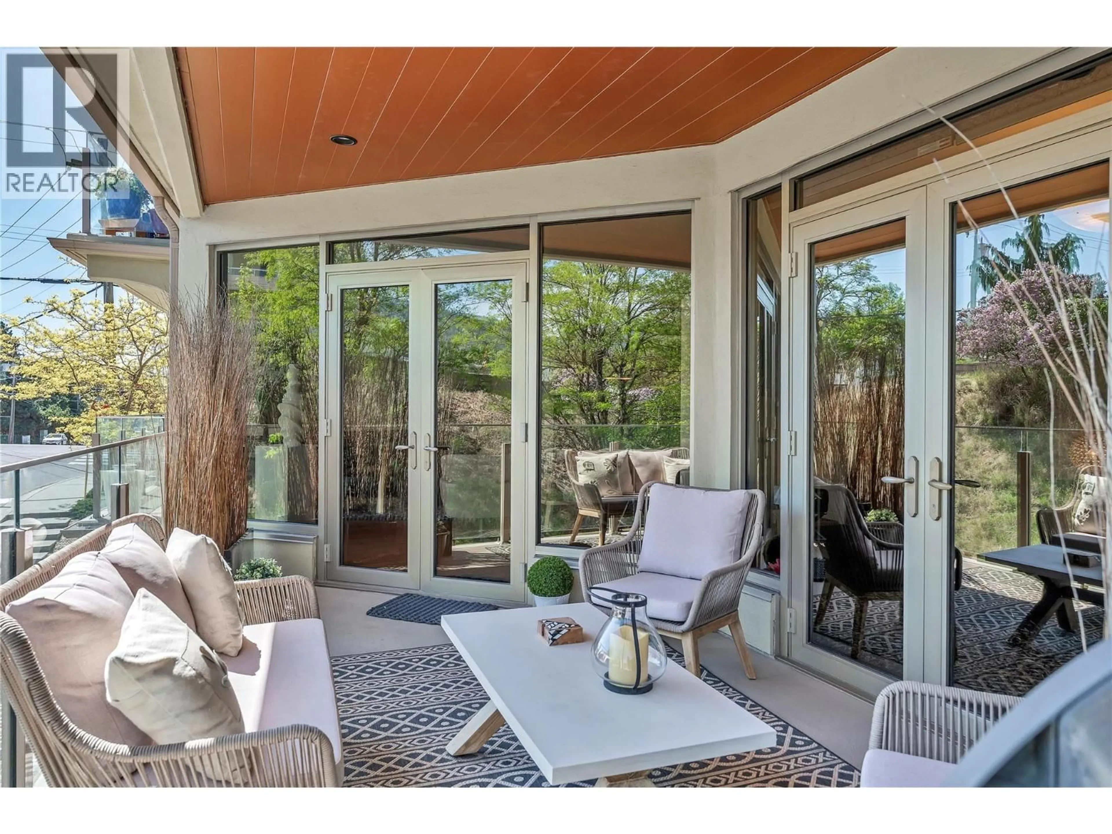 Patio, water/lake/river/ocean view for 606 - 250 MARINA WAY, Penticton British Columbia V2A1H4