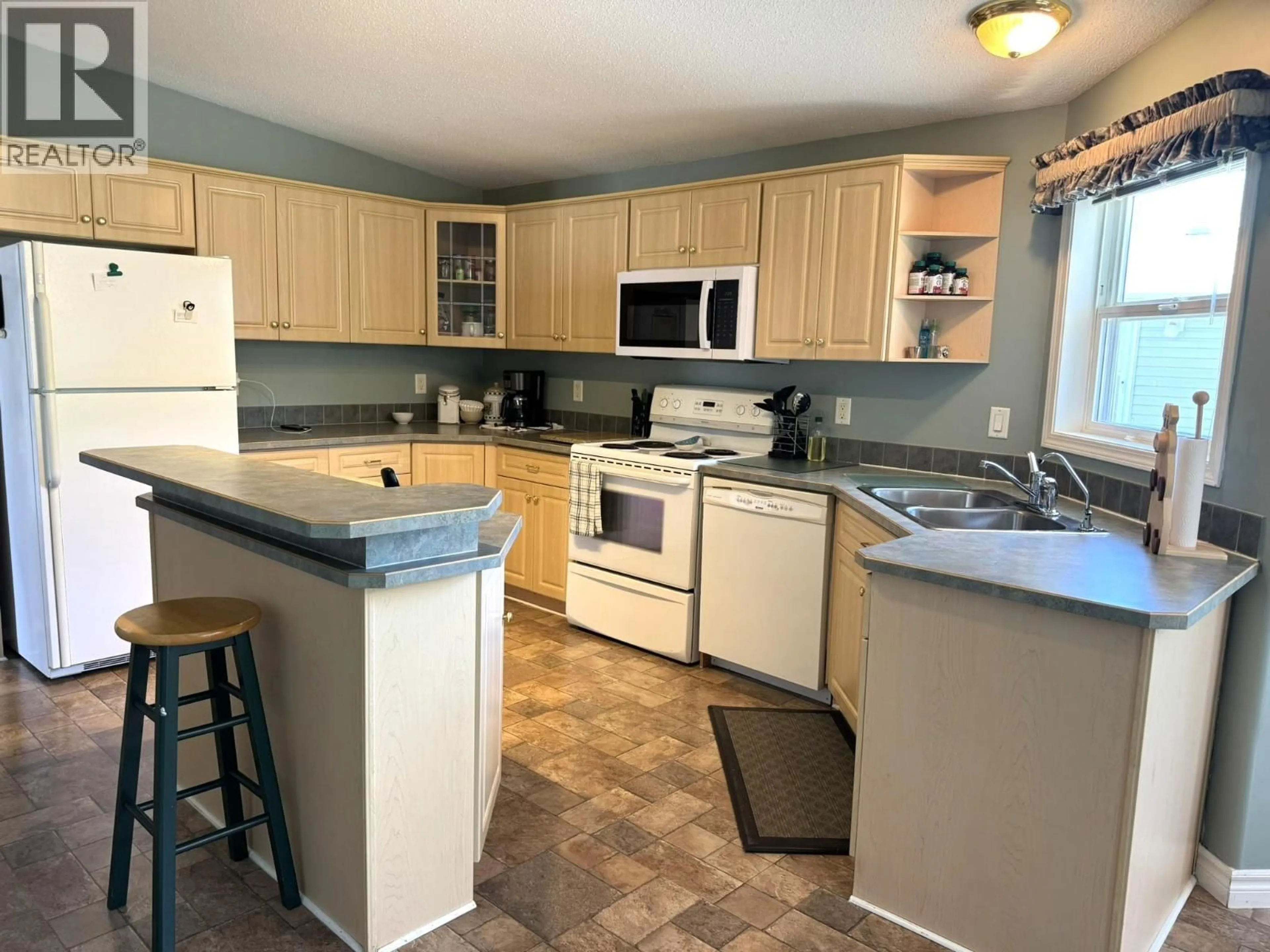 Standard kitchen, unknown for 59 - 9510 HIGHWAY 97N OTHER, Vernon British Columbia V1H1R8