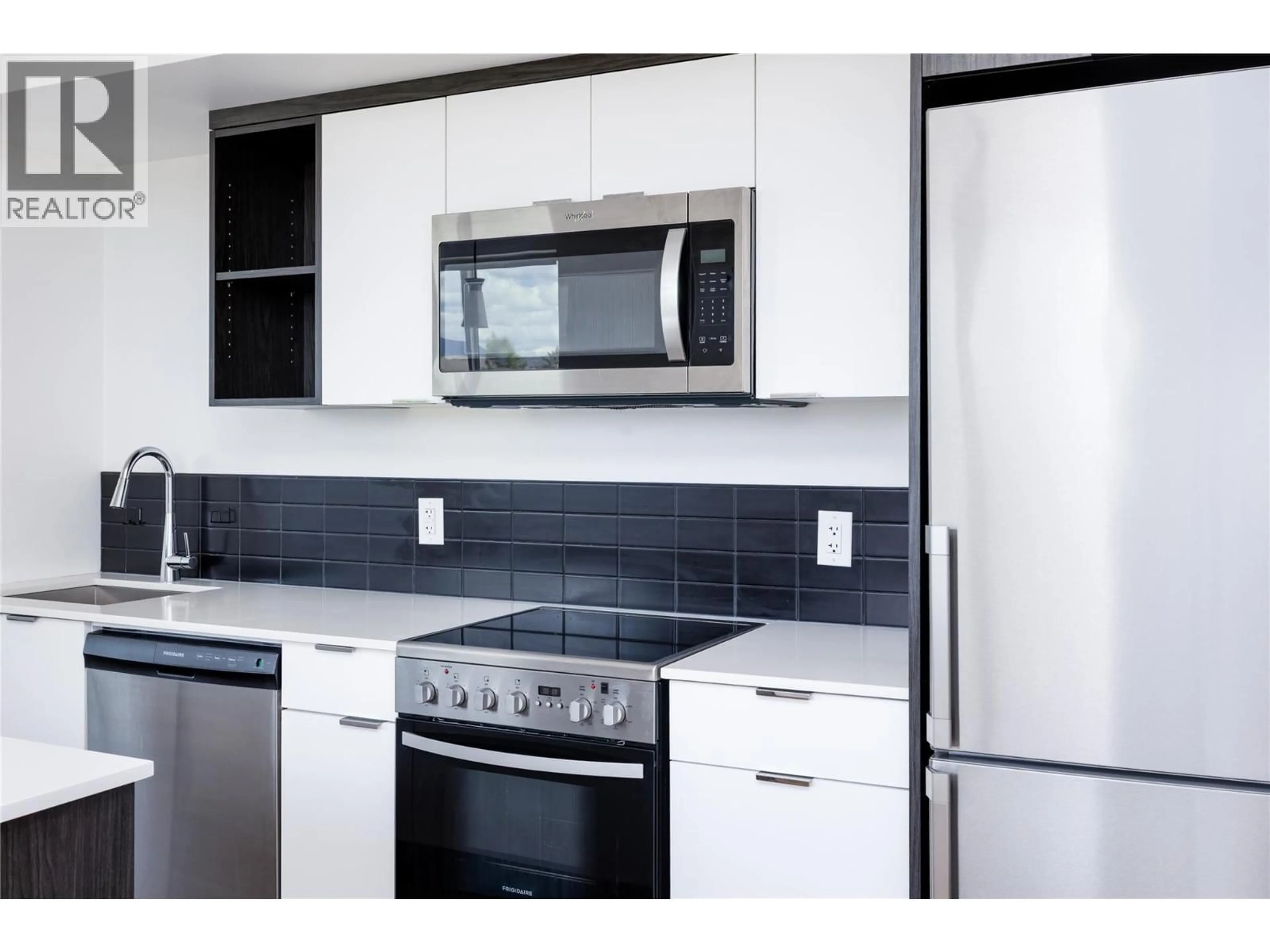 Standard kitchen, unknown for 401 - 615 RUTLAND N ROAD, Kelowna British Columbia V1X0B3