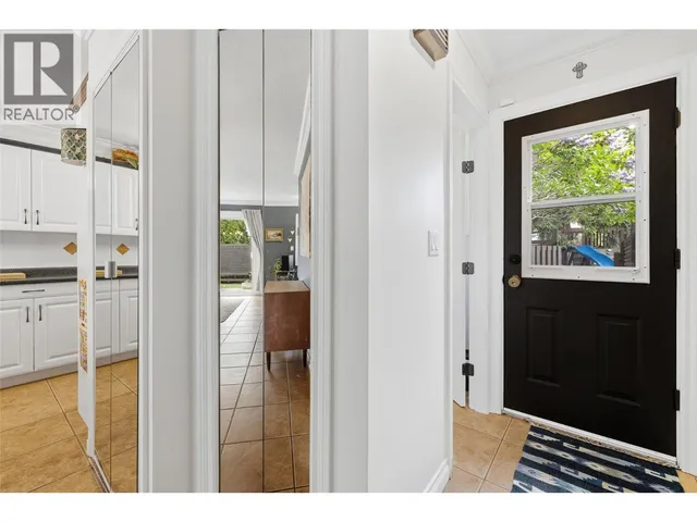 2 - 3135 WALNUT STREET, Kelowna 5