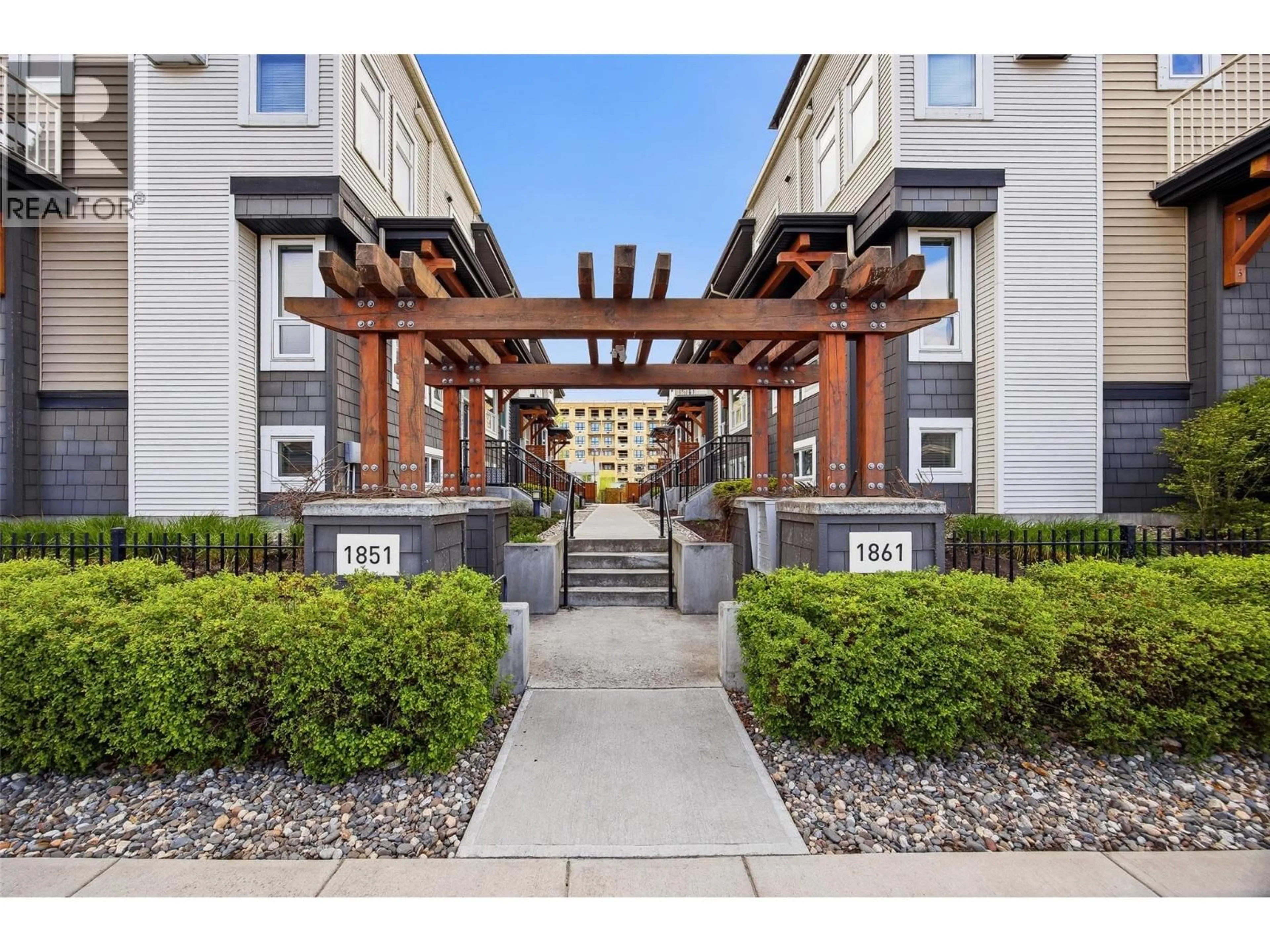 Unknown for 7 - 1851 AMBROSI ROAD, Kelowna British Columbia V1Y4S1