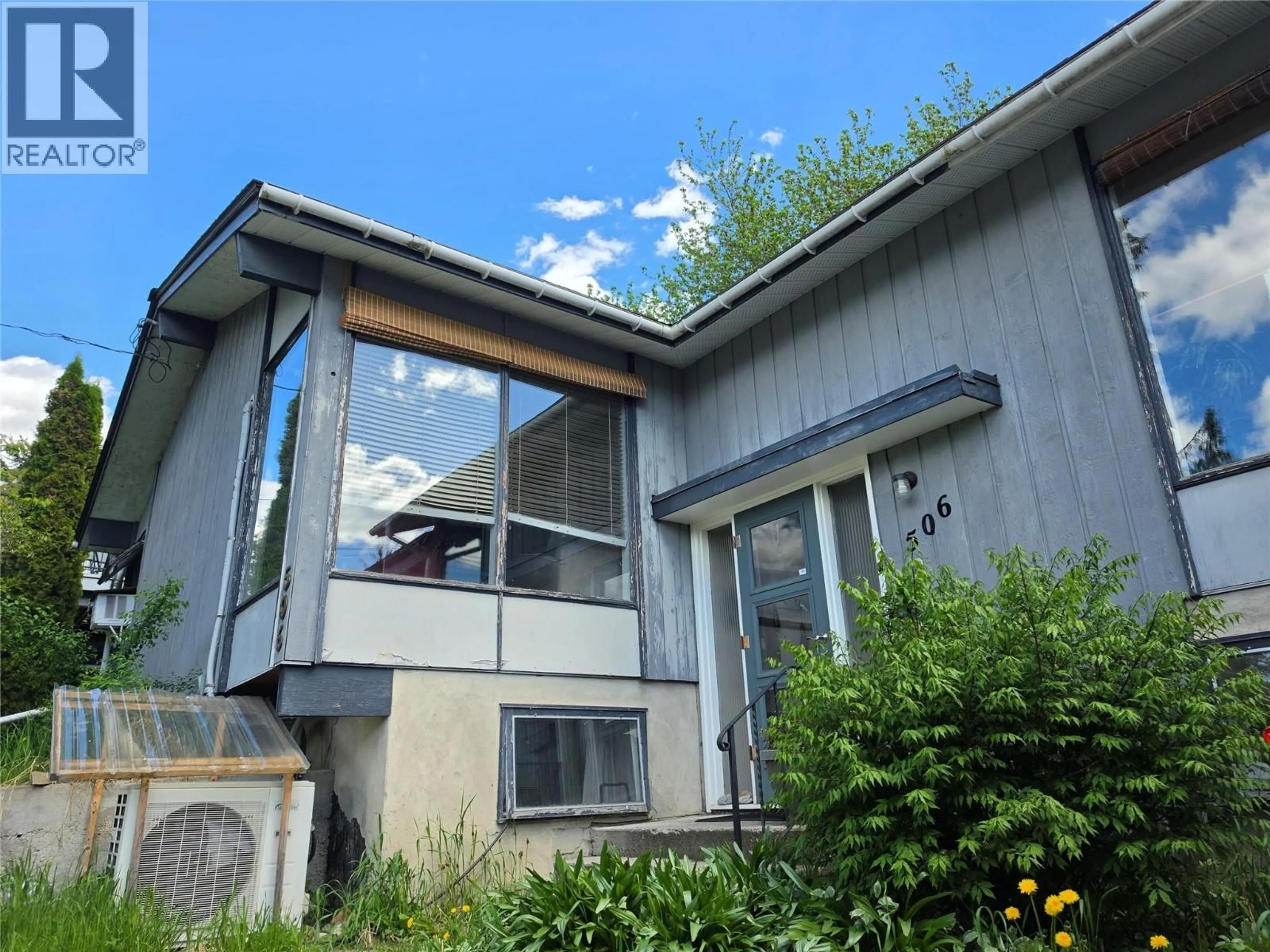 Home with vinyl exterior material, building for 506 DELBRUCK STREET, Nelson British Columbia V1L5L6