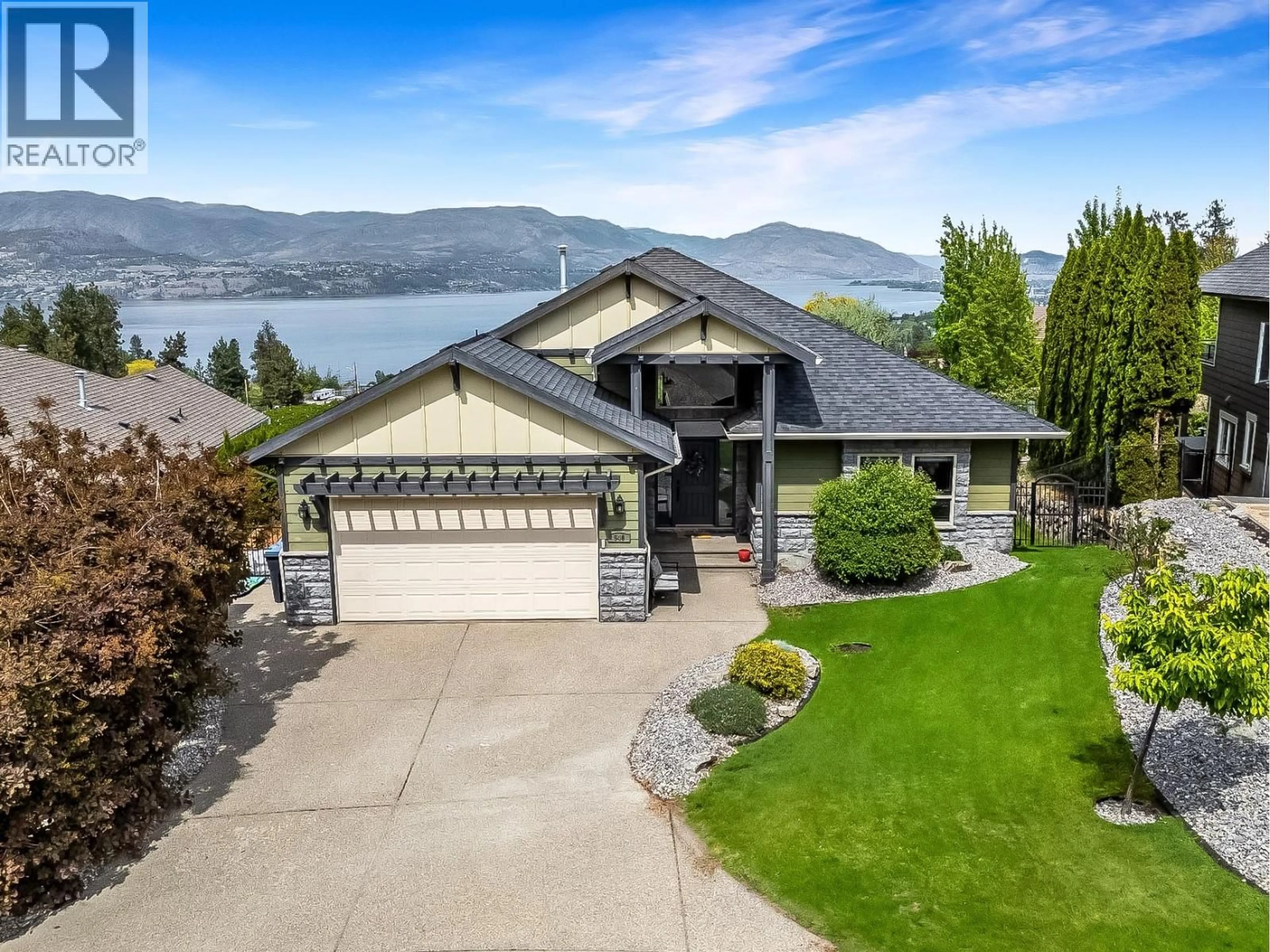 A pic from outside/outdoor area/front of a property/back of a property/a pic from drone, water/lake/river/ocean view for 546 GOWEN PLACE, Kelowna British Columbia V1W5B4
