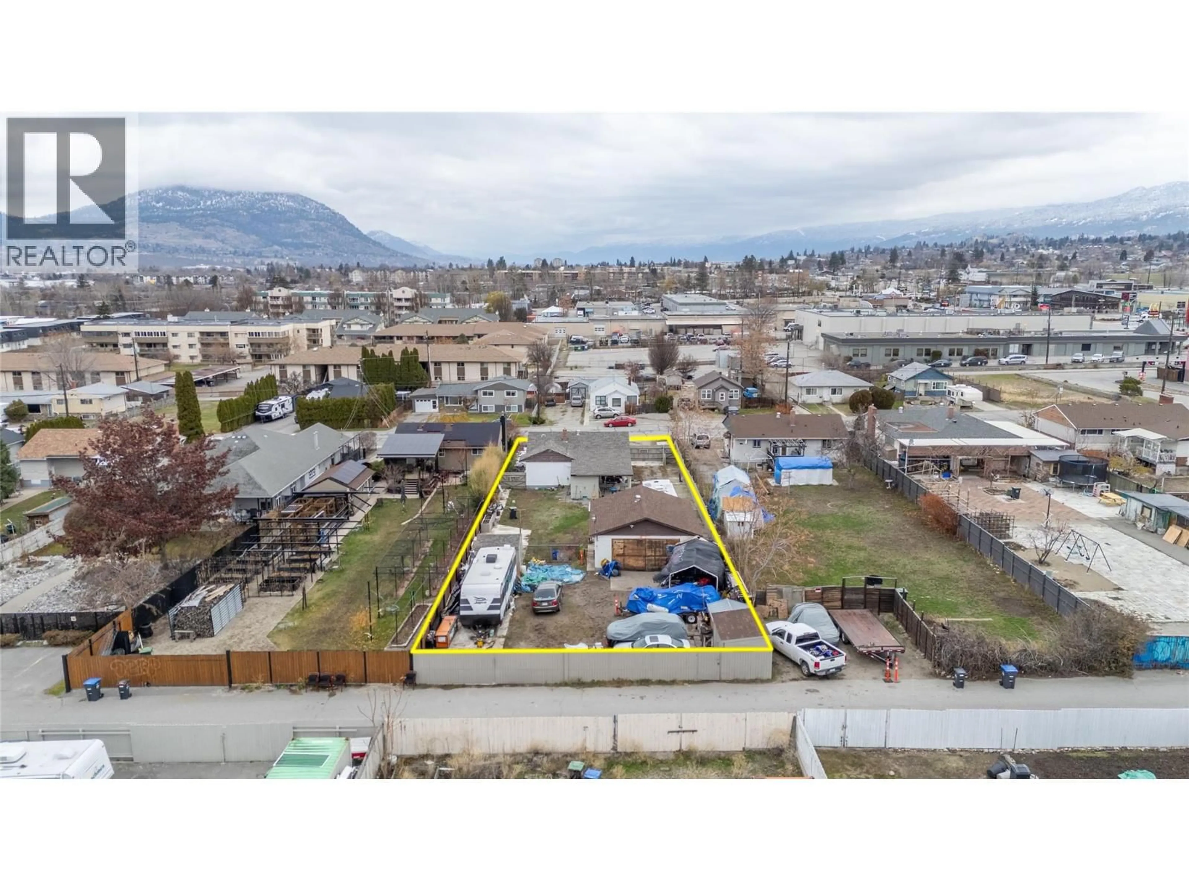 A pic from outside/outdoor area/front of a property/back of a property/a pic from drone, mountain view for 52 OKANAGAN AVENUE WEST, Penticton British Columbia V2A3K9