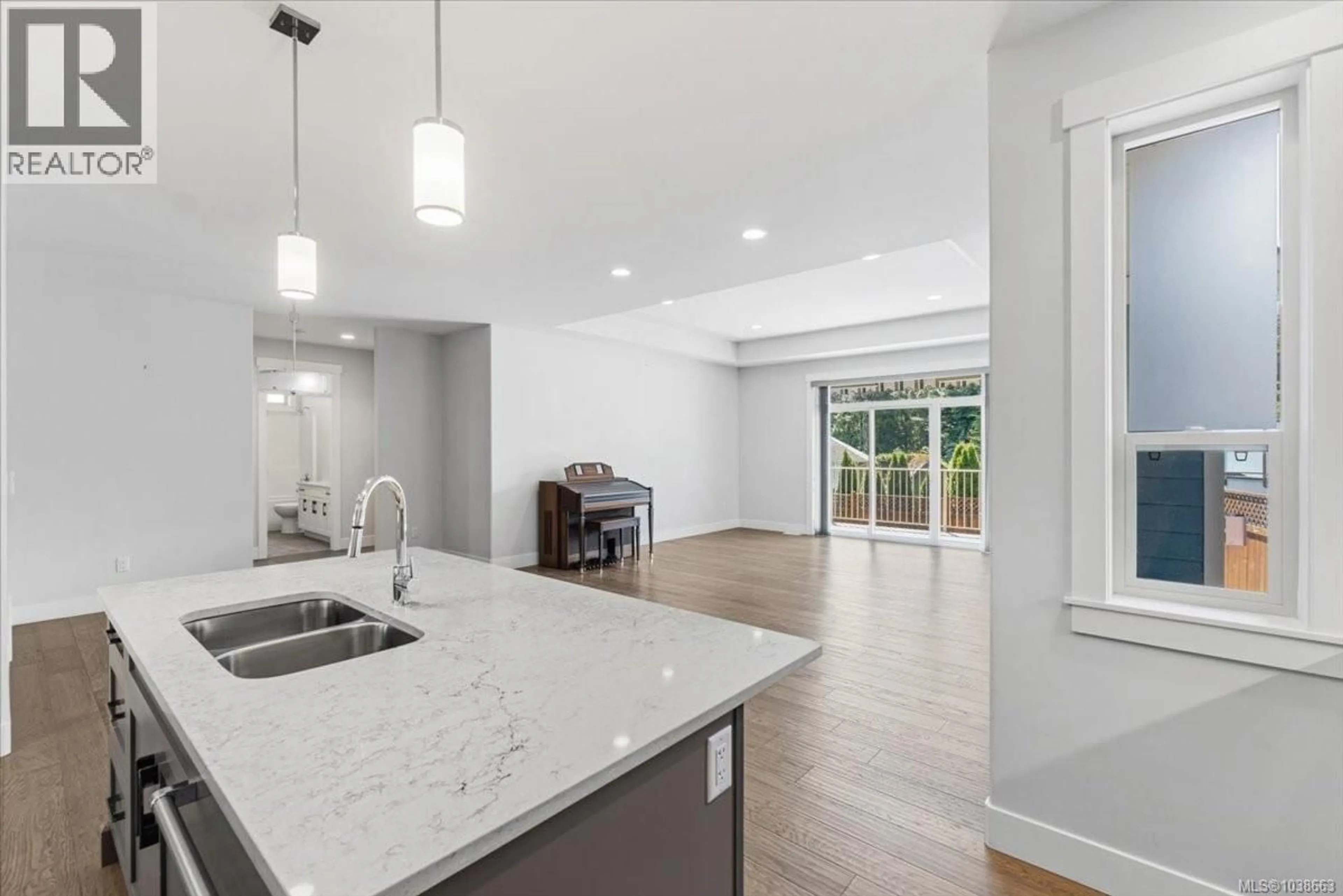 Open concept kitchen, ceramic/tile floor for 3825 MARJORIE WAY, Nanaimo British Columbia V9T0K3