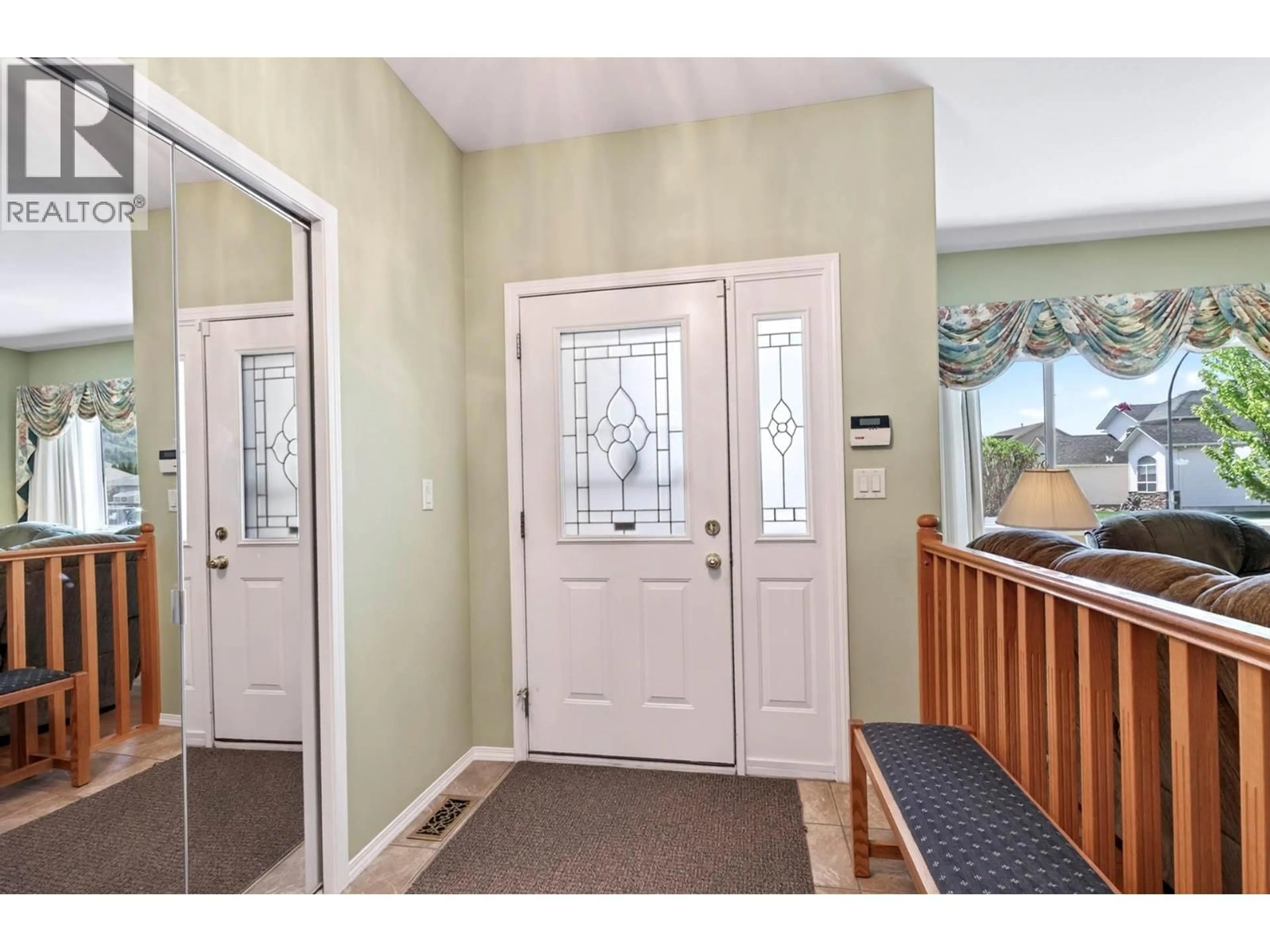 Indoor entryway for 626 COOPER PLACE, Kamloops British Columbia V2B8R7