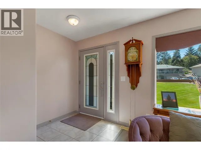 35 PEREGRINE WAY, Vernon 5