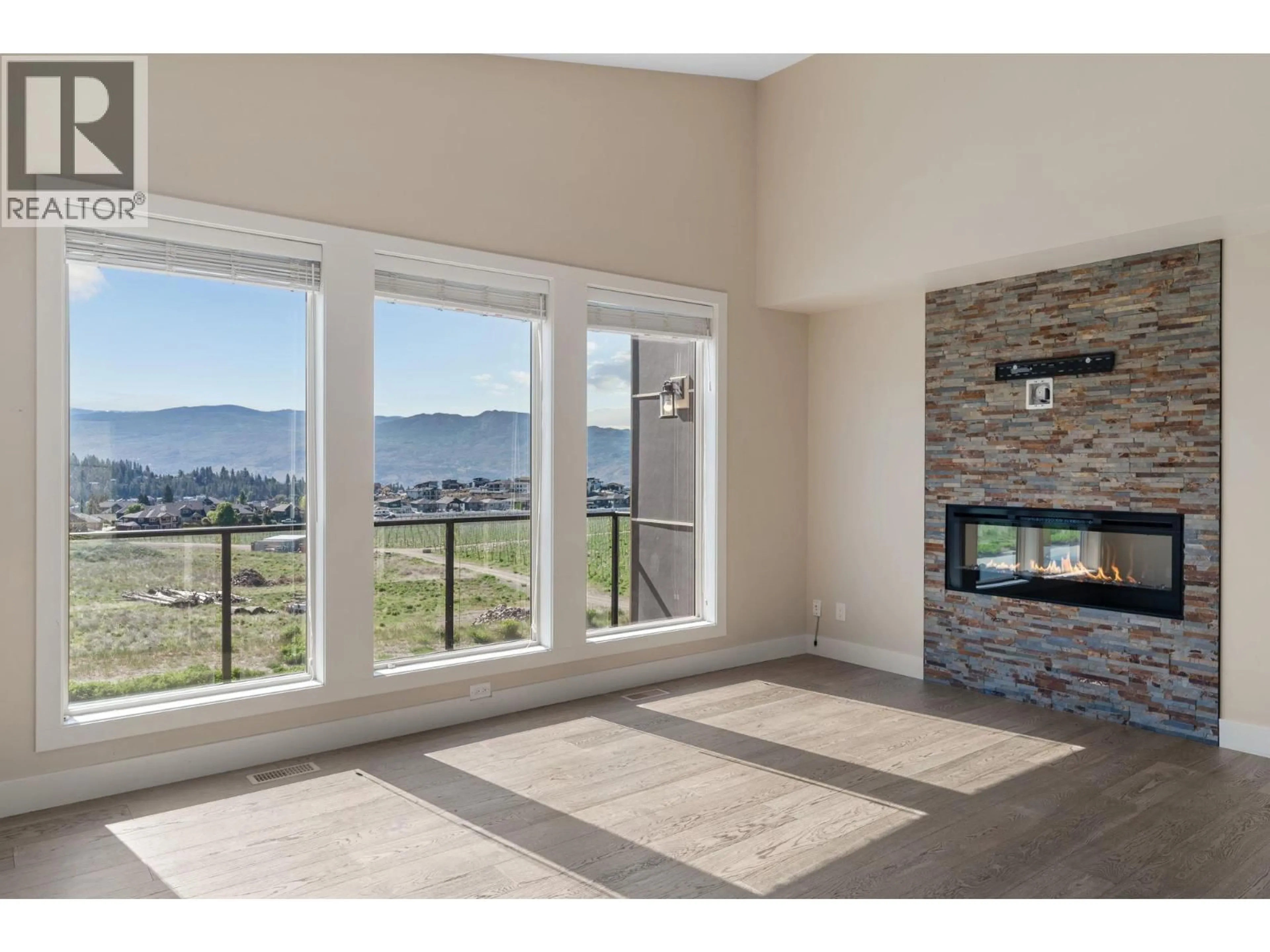 Unknown for 2604 PARAMOUNT DRIVE, West Kelowna British Columbia V4T3M6