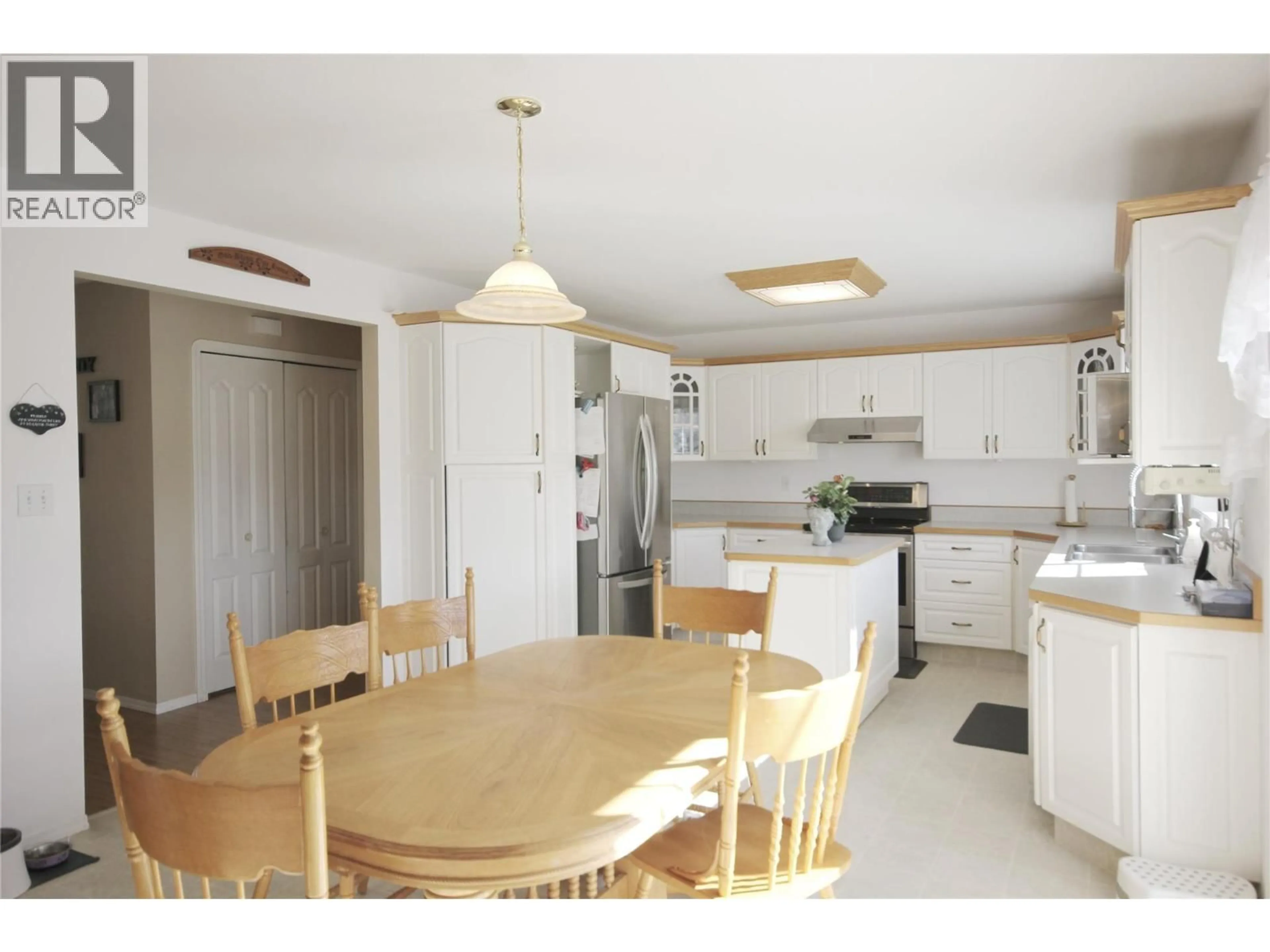Open concept kitchen, unknown for 1035 PEACHCLIFF DRIVE, Okanagan Falls British Columbia V0H1R1