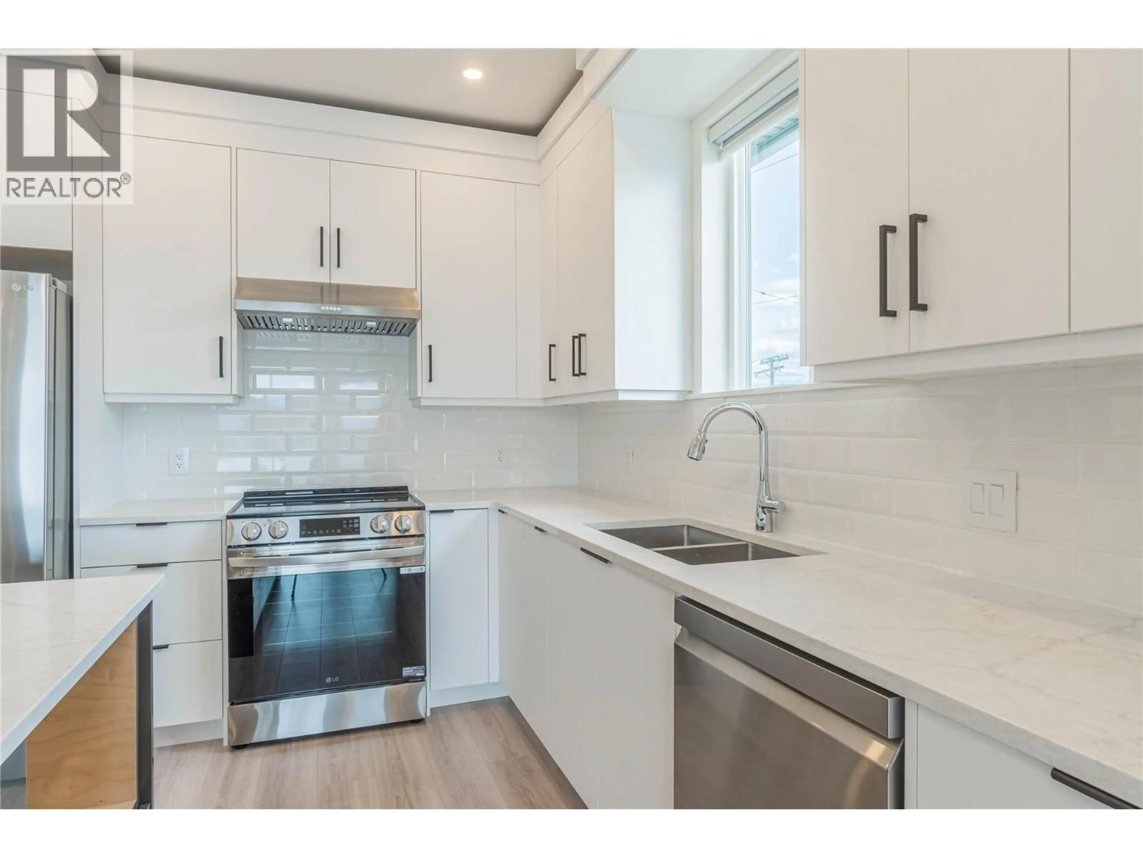 Standard kitchen, ceramic/tile floor for 2620 TRANQUILLE ROAD, Kamloops British Columbia V2B3P1