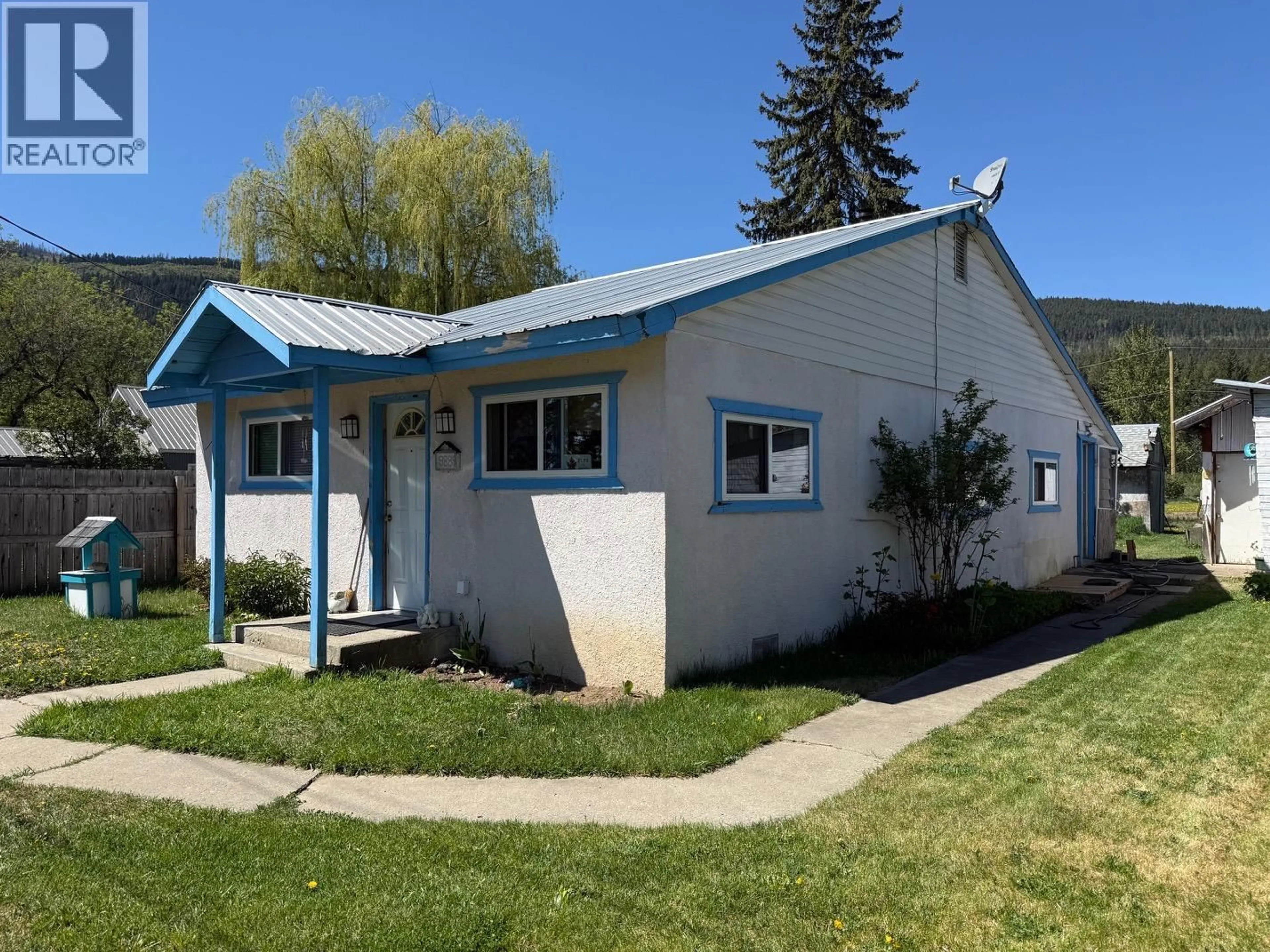 Home with vinyl exterior material, street for 9889 LATREMOUILLE STREET, Little Fort British Columbia V0E2C0
