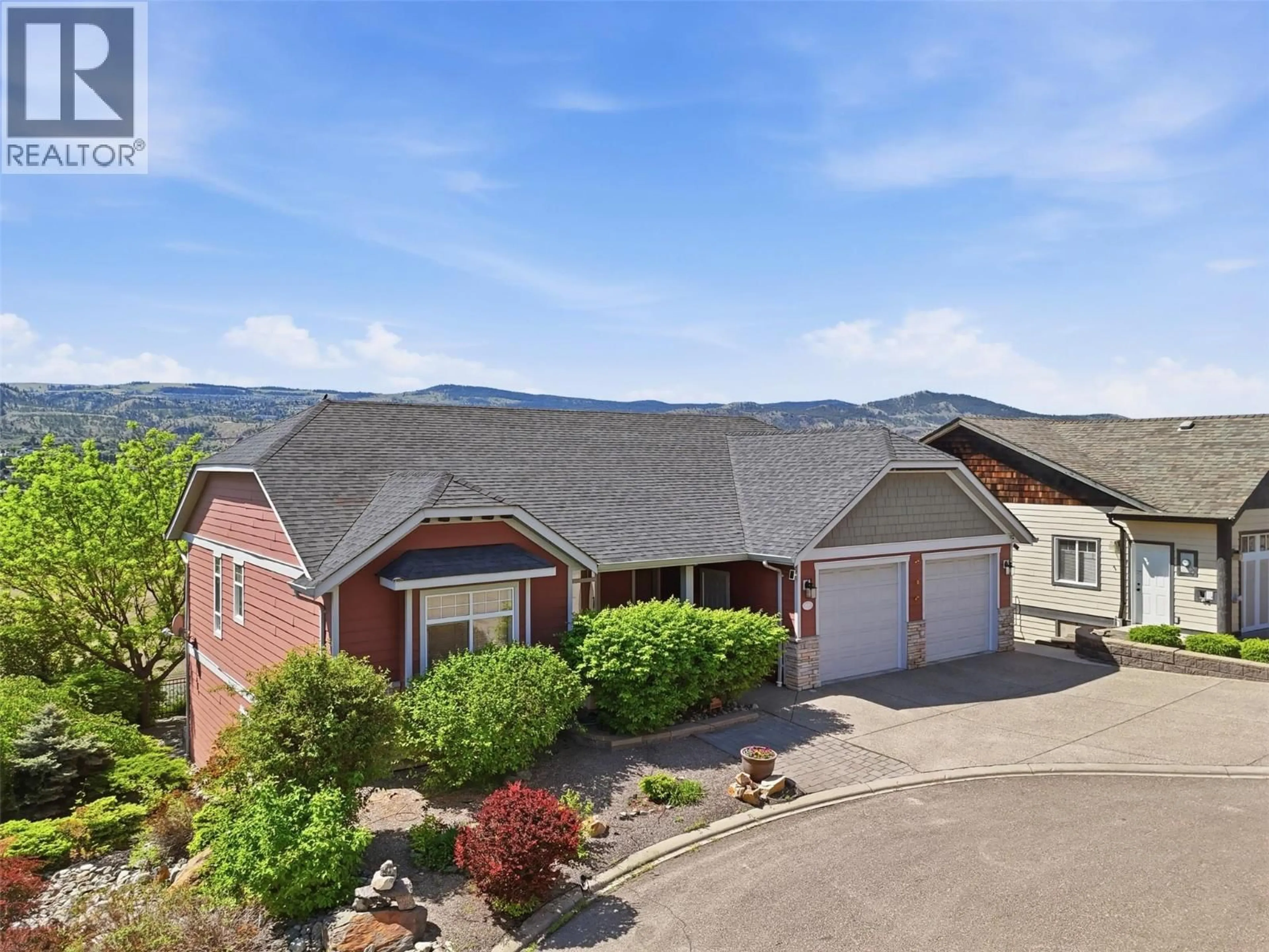 A pic from outside/outdoor area/front of a property/back of a property/a pic from drone, mountain view for 536 TRILLIUM DRIVE, Kamloops British Columbia V2H1R8