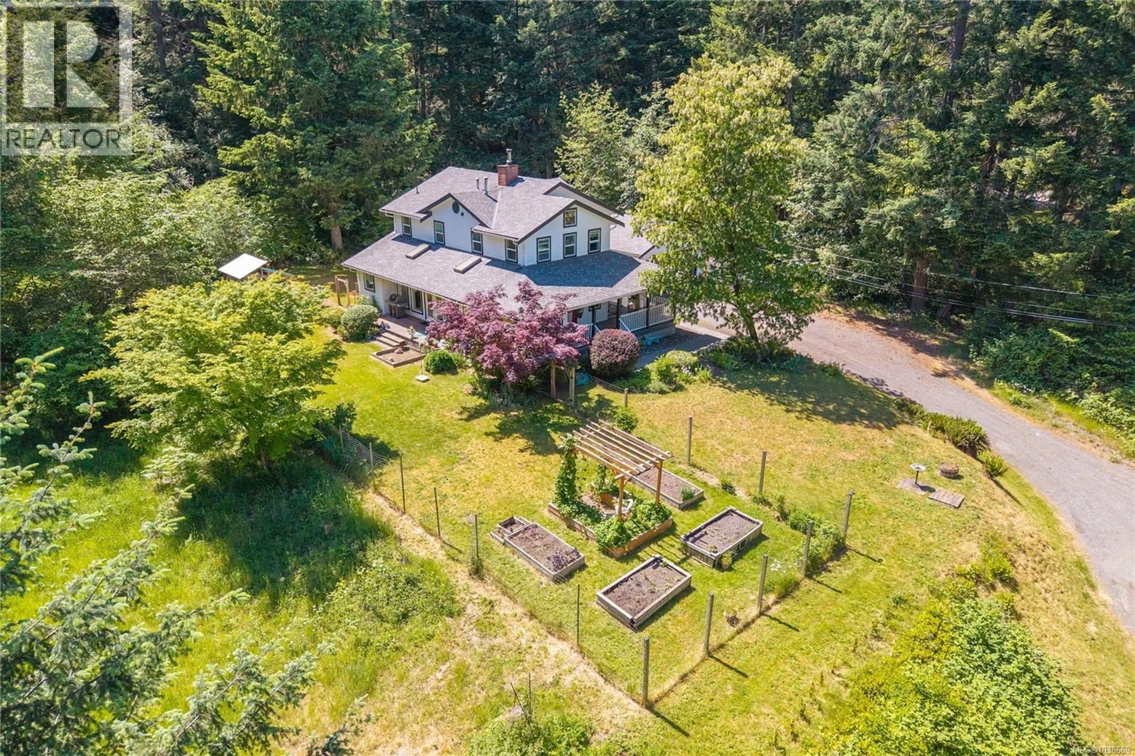 A pic from outside/outdoor area/front of a property/back of a property/a pic from drone, unknown for 2956 RIDGEWAY ROAD, Nanaimo British Columbia V9R5K3